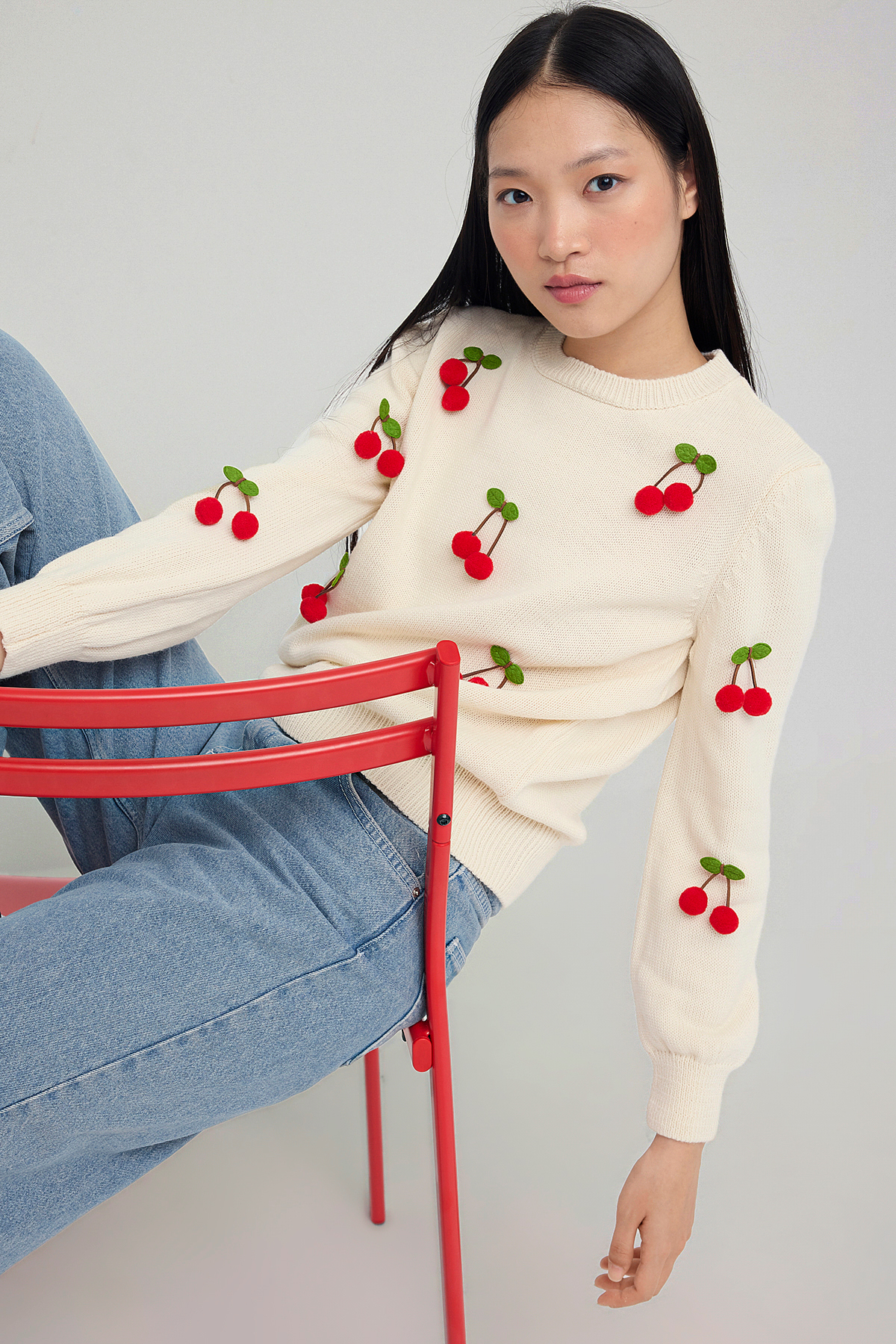 Trendyolmilla Teen Taş Meyve Nakış İşlemeli Triko Kazak TWOAW26KZ00096