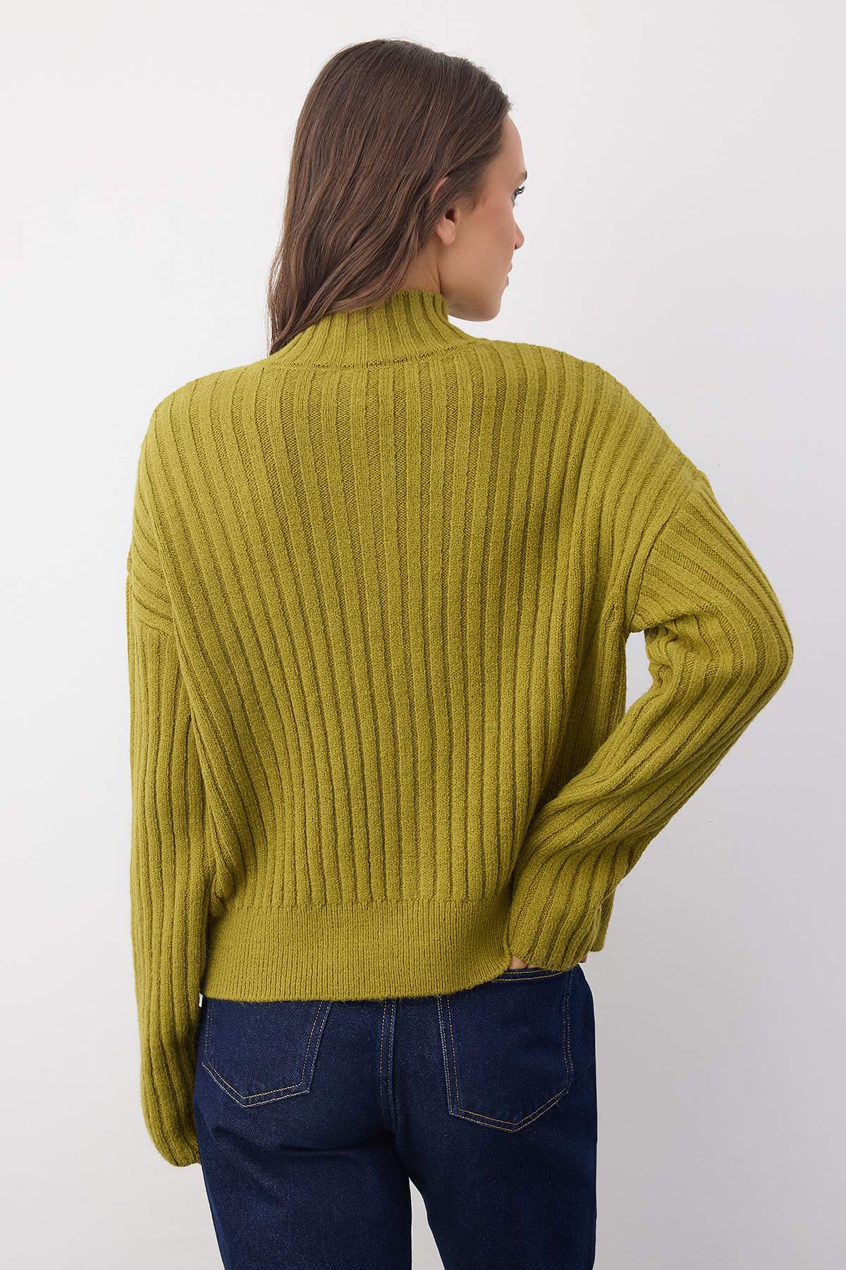 Trendyolmilla  Wardrobe Essentials Yağ Yeşili Geniş Kalıp Fitilli Yumuşak Dokulu Triko Hırka | TWOAW26HI00091 - Görsel 4