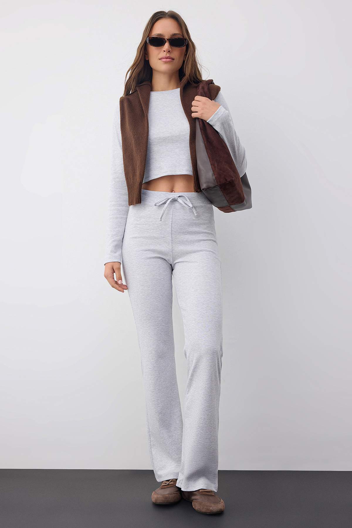 Trendyolmilla  Wardrobe Essentials –Gri Melanj Slim/Vücuda Oturan Örme Alt-Üst Takım | TWOAW26AU00008