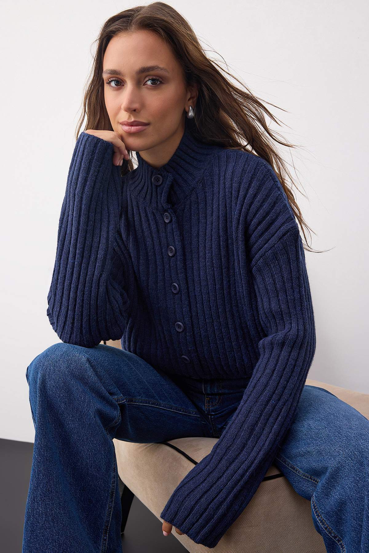 Trendyolmilla  Wardrobe Essentials Lacivert Geniş Kalıp Fitilli Yumuşak Dokulu Triko Hırka | TWOAW26HI00091