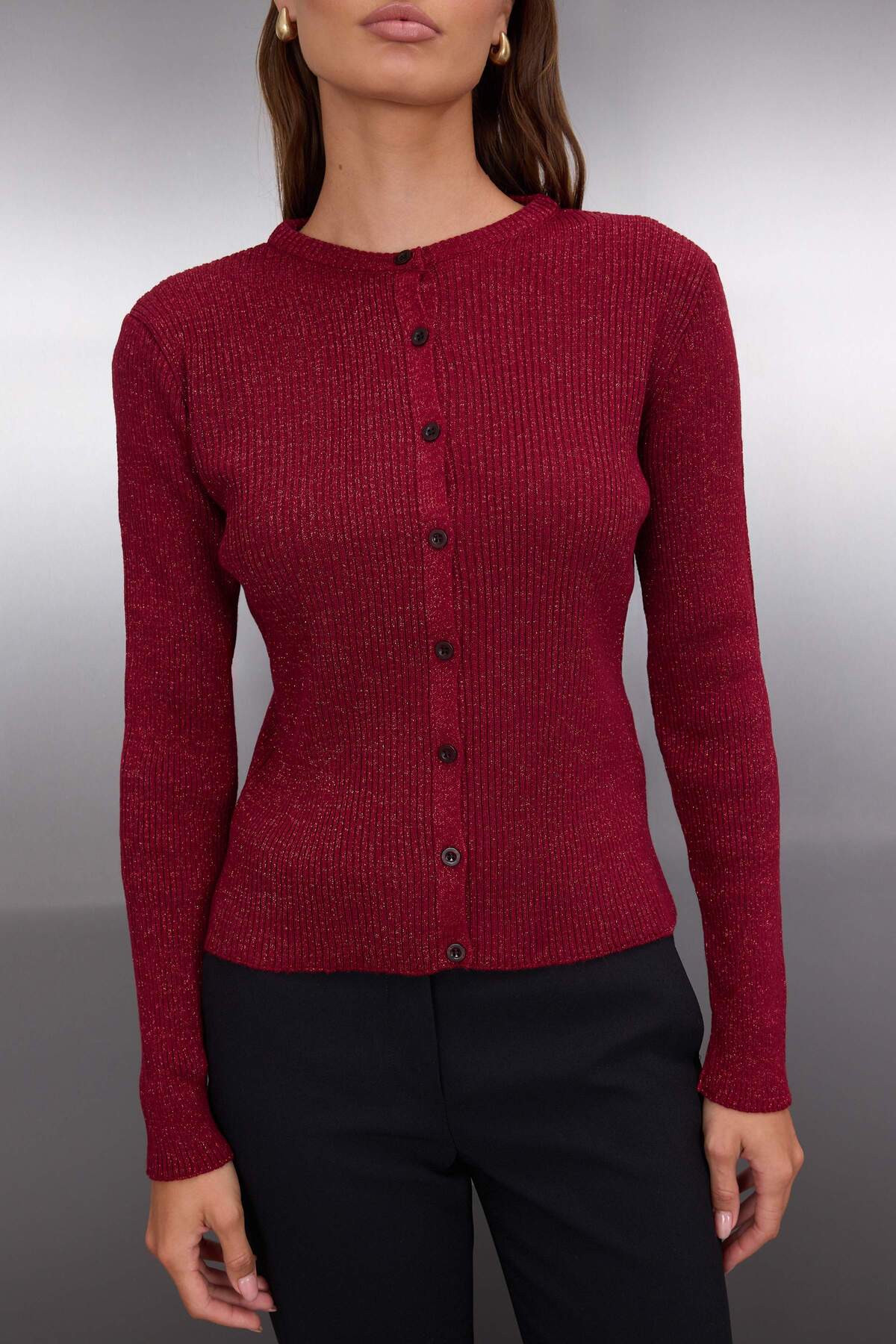 Trendyolmilla  Mürdüm Simli İplikli Fitted/Vücuda Oturan Şık Triko Hırka TWOAW26HI00195 - Görsel 3