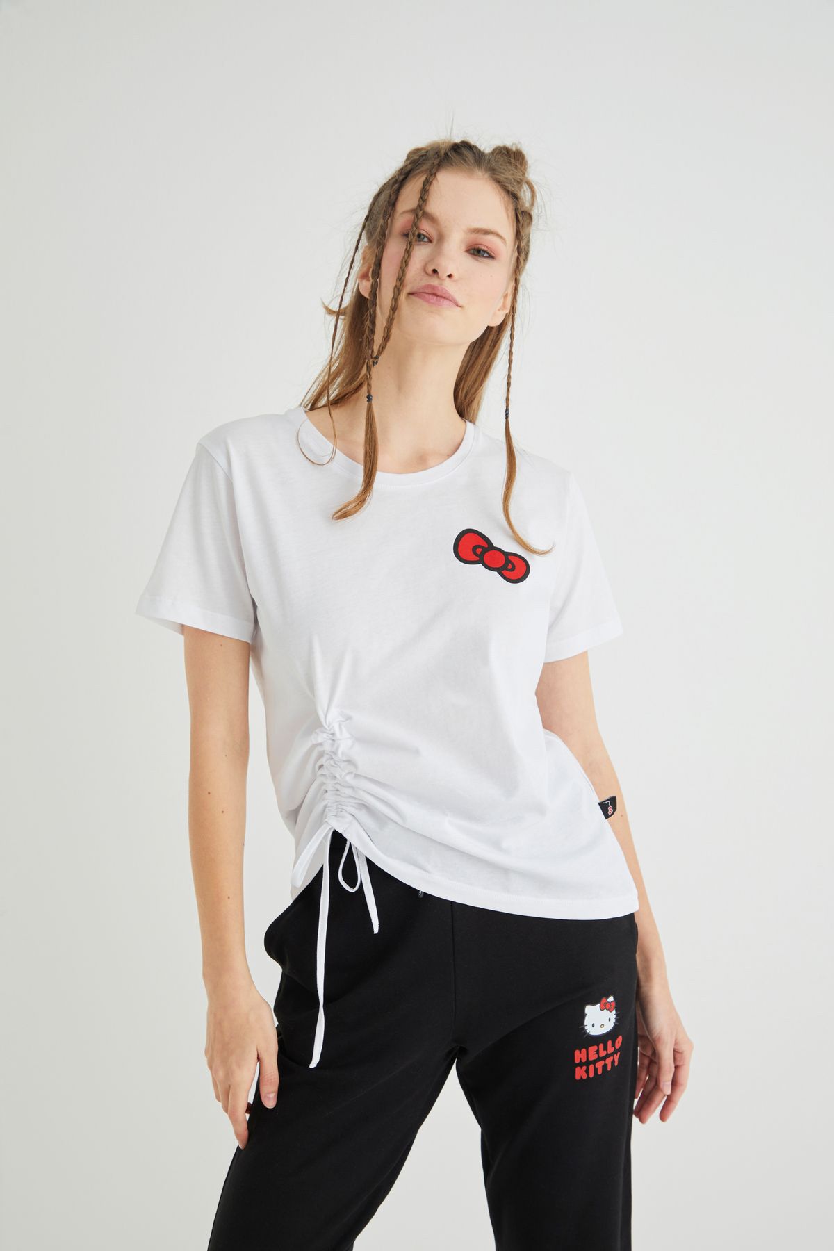 Hello Kitty-Licensed Printed White T-Shirt Regular Fit 4
