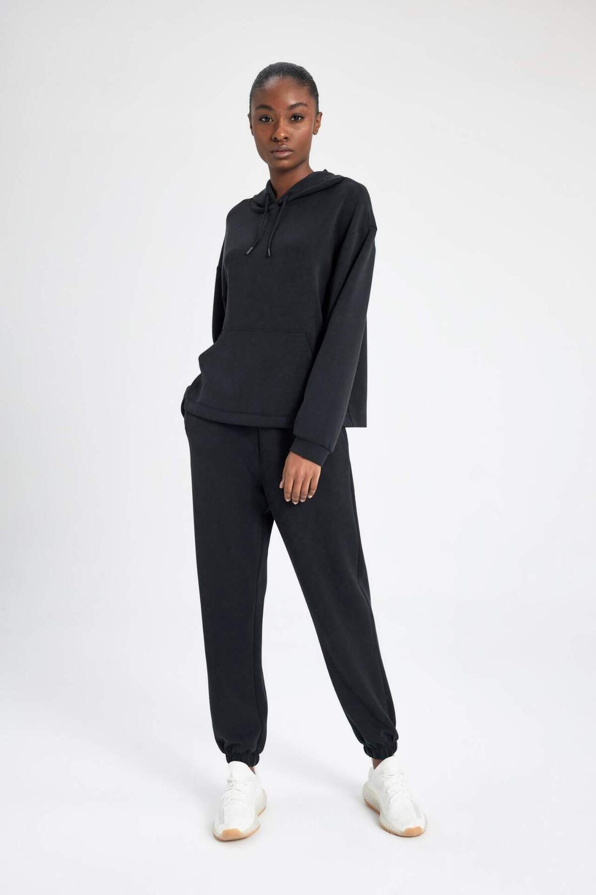 DeFacto-Defactofit Sports Jogger Sweatpants Standard Fit Modal Double Pockets Basic Plain B1794Ax24Sp 6