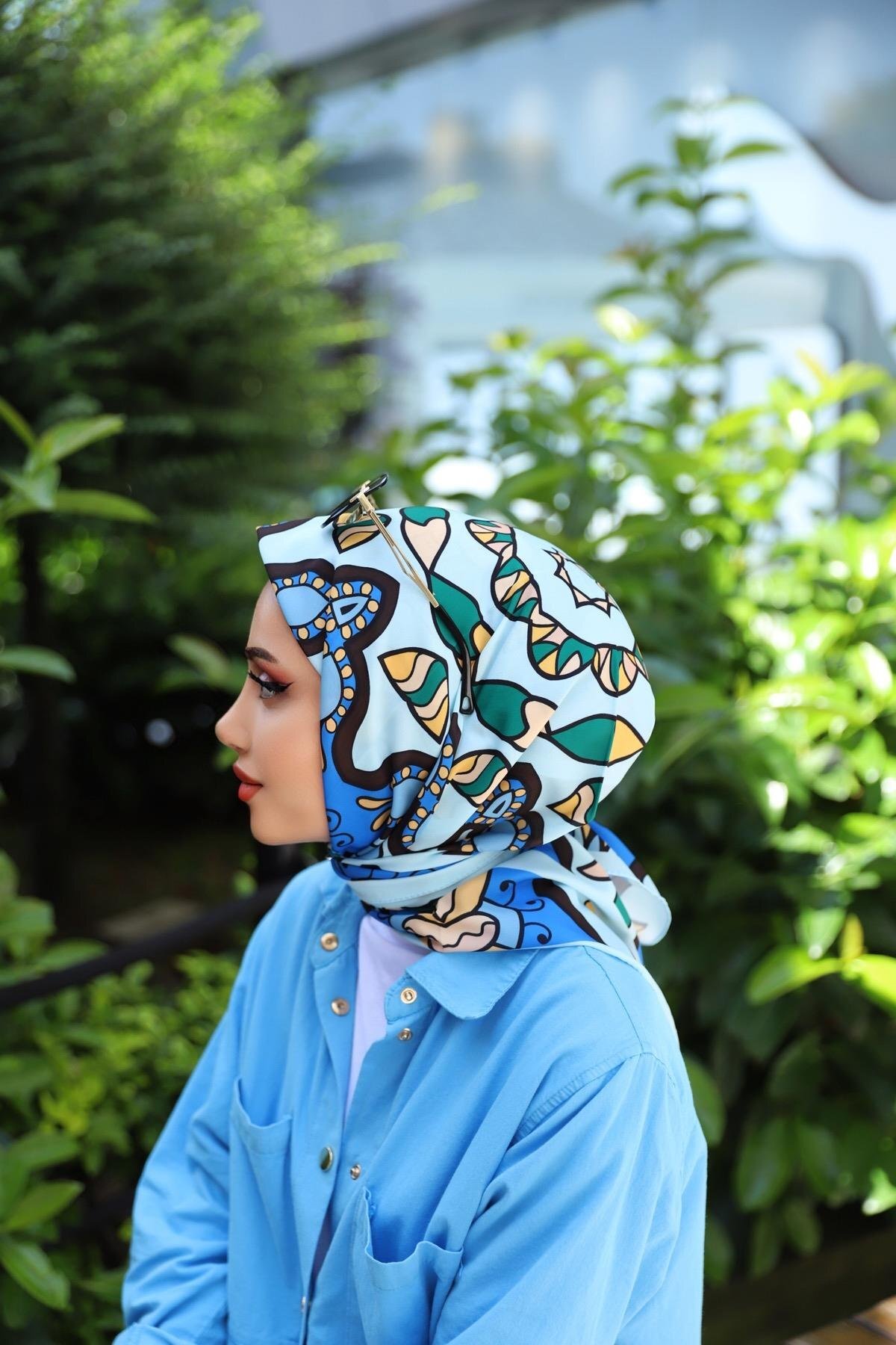 Laurel Patterned Scarf