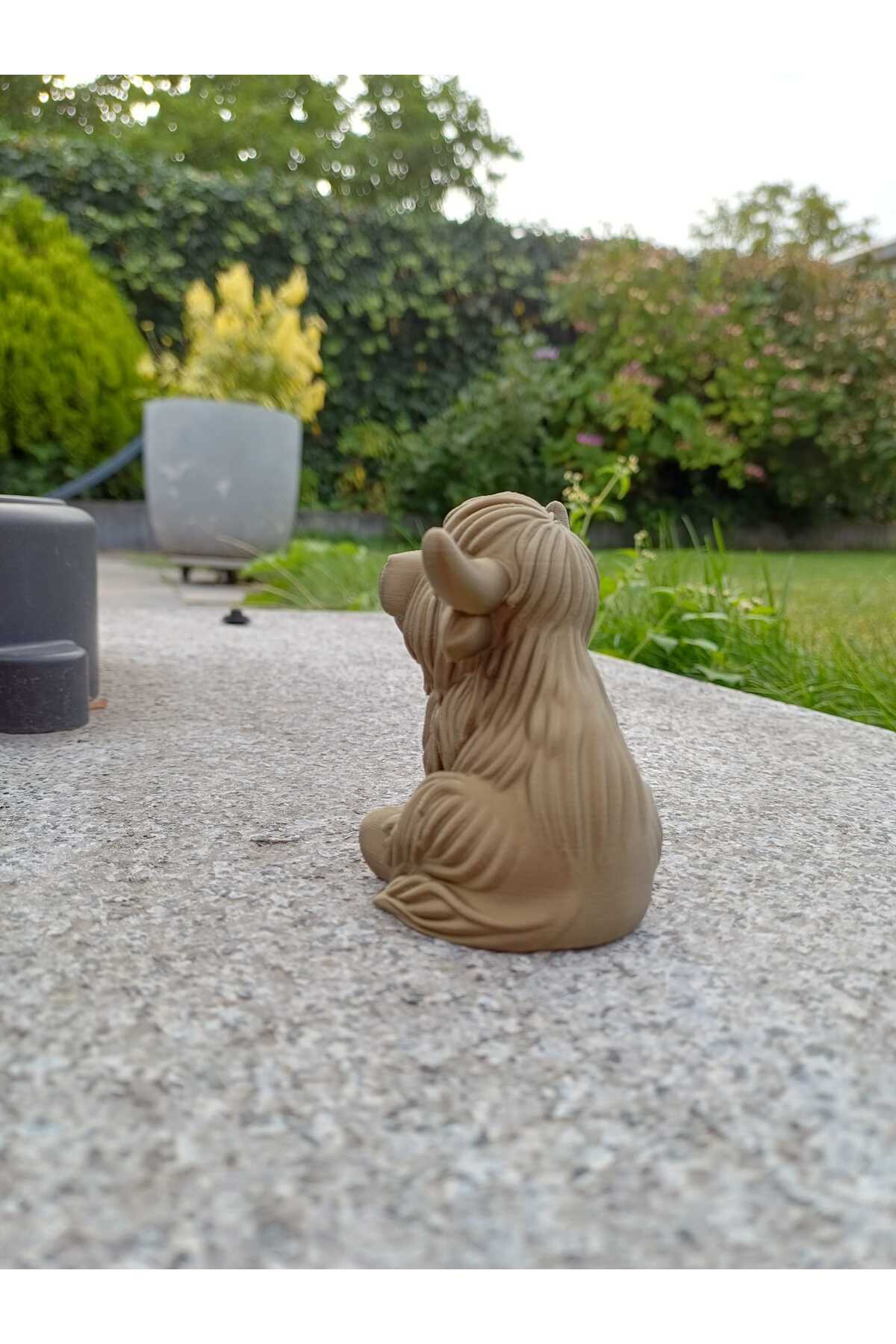 Futurama Chonky Highland Cow – Shaggy Horned Cutie Figure – 3D Print Collection Figur 15 cm