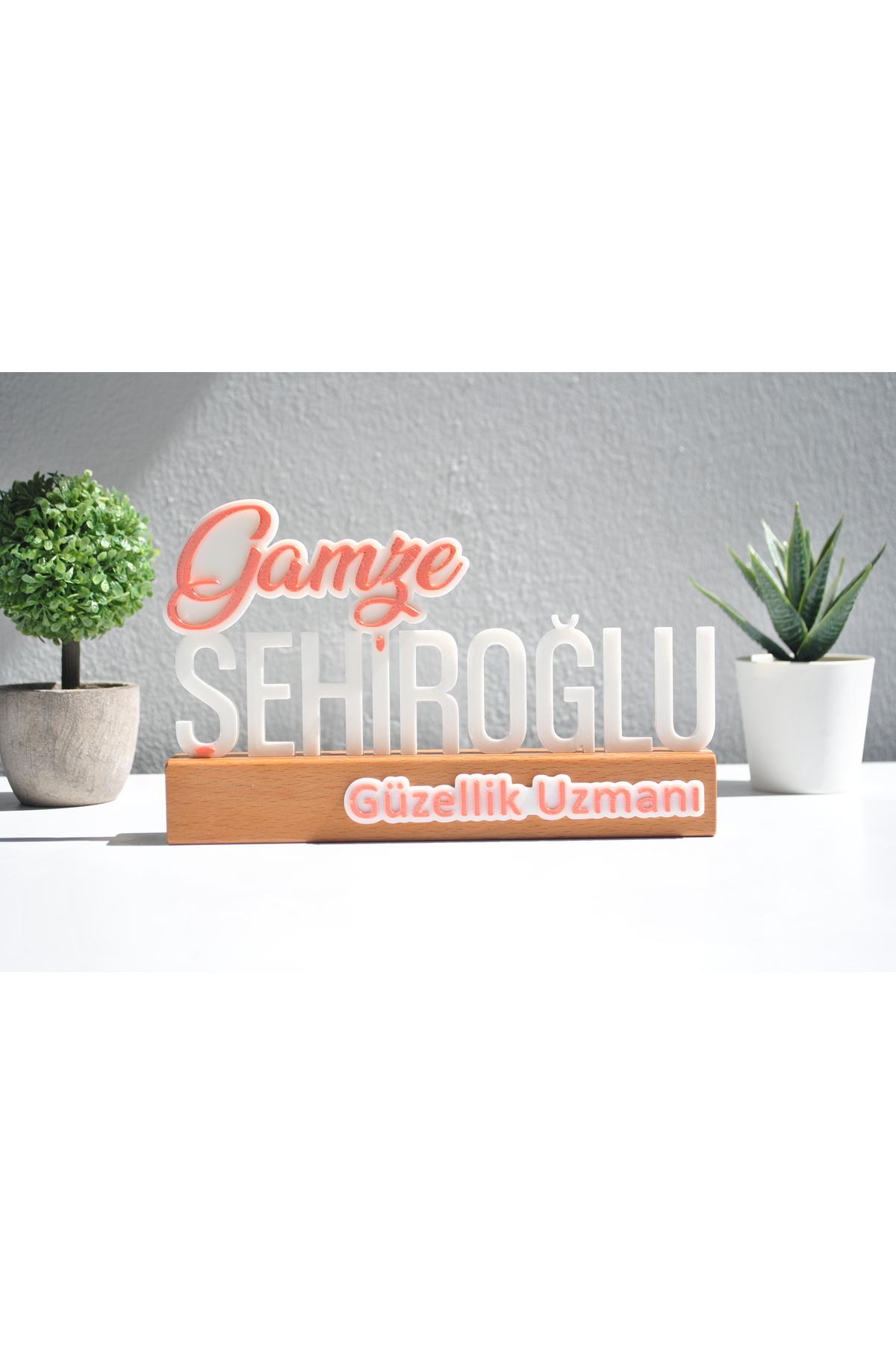 wart dizayn masa üstü isimlik, ahşap masa isimliği