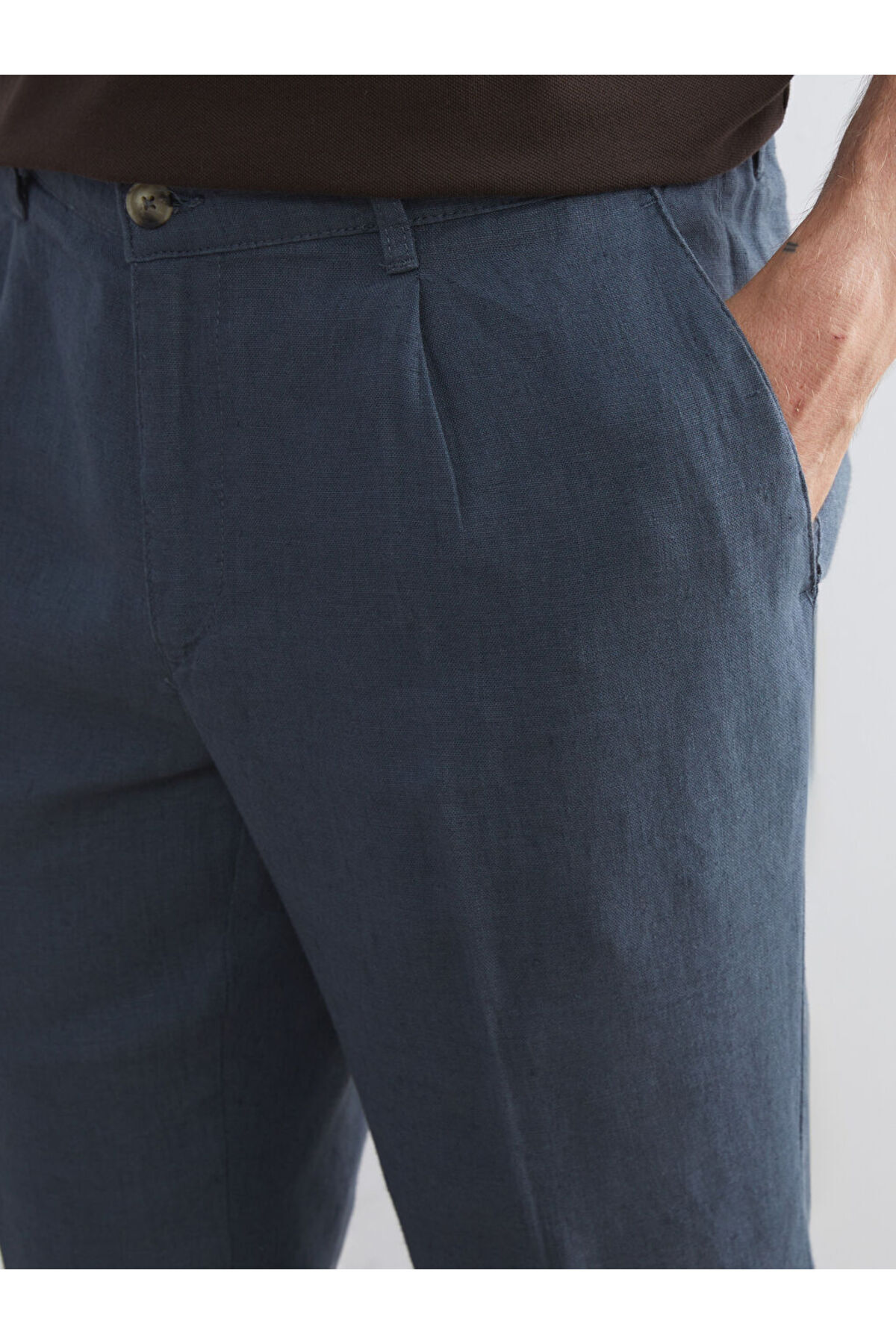LC Waikiki-Create Your Style with Uzg Store |   Standard Fit Linen Men's Trousers 3