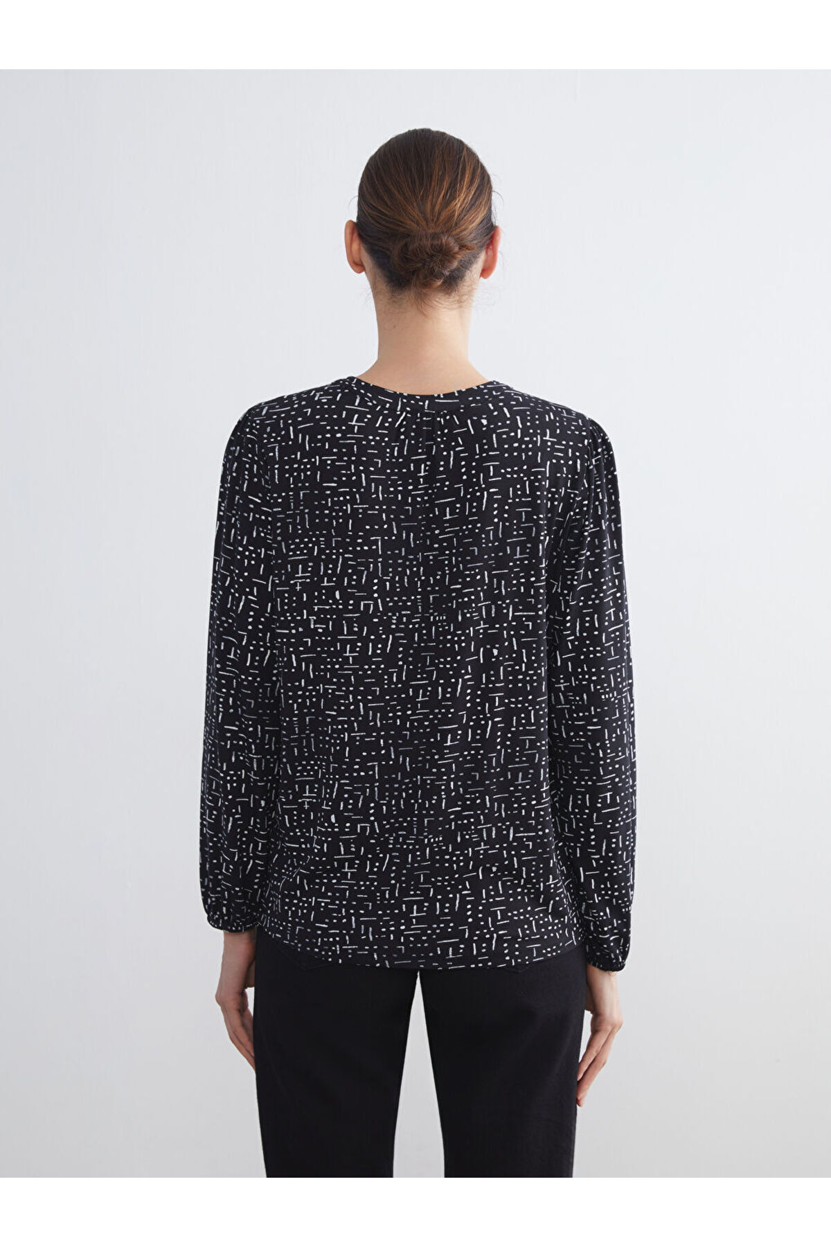 LC Waikiki-Create Your Style from Uzg Store |   Crew Neck Patterned Blouse 5