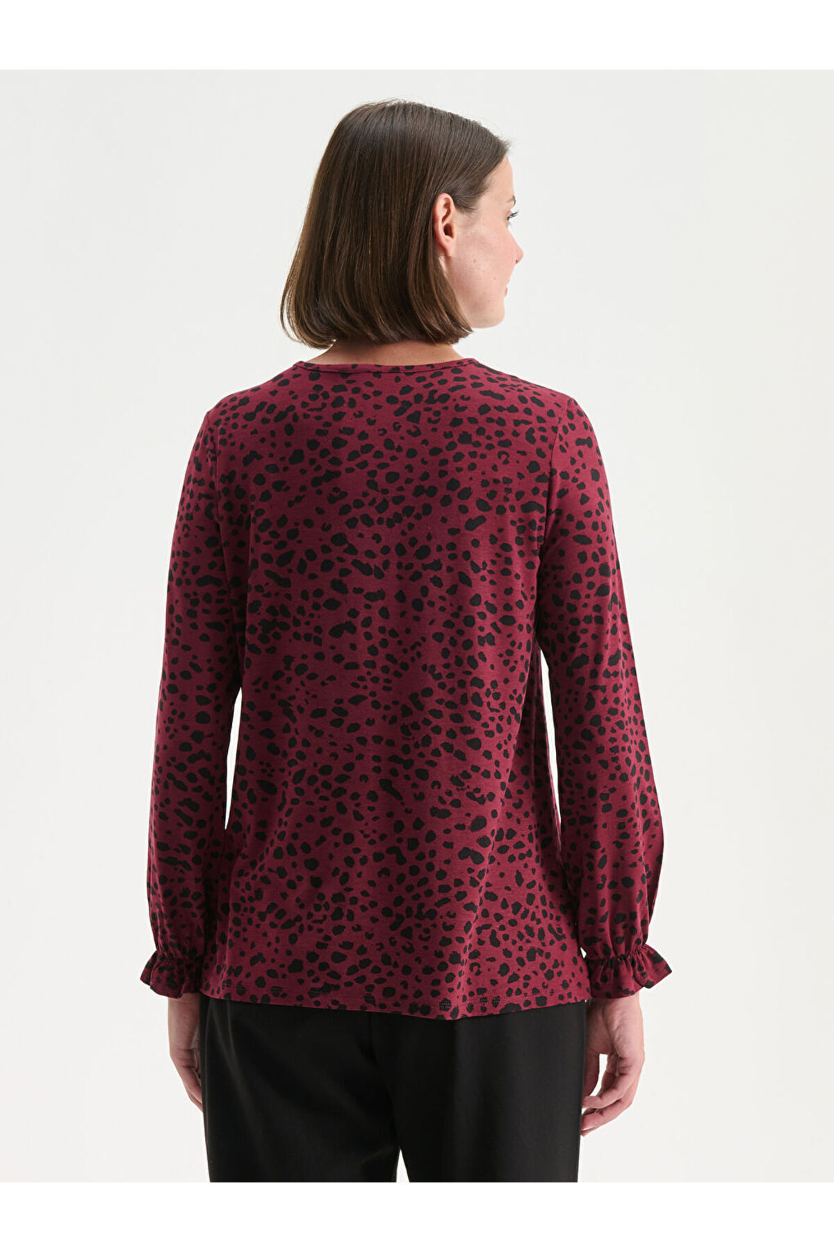 LC Waikiki-Create Your Style from Uzg Store |   Crew Neck Patterned Blouse 5