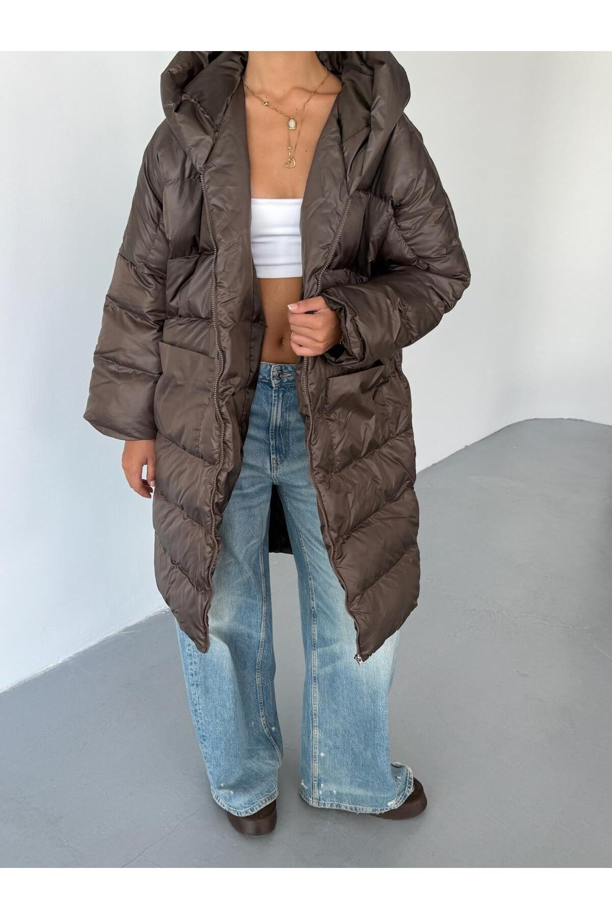 QUASAR Fashion  Yeni Sezon Oversize Kalıp Siyah Şişme Uzun Mont