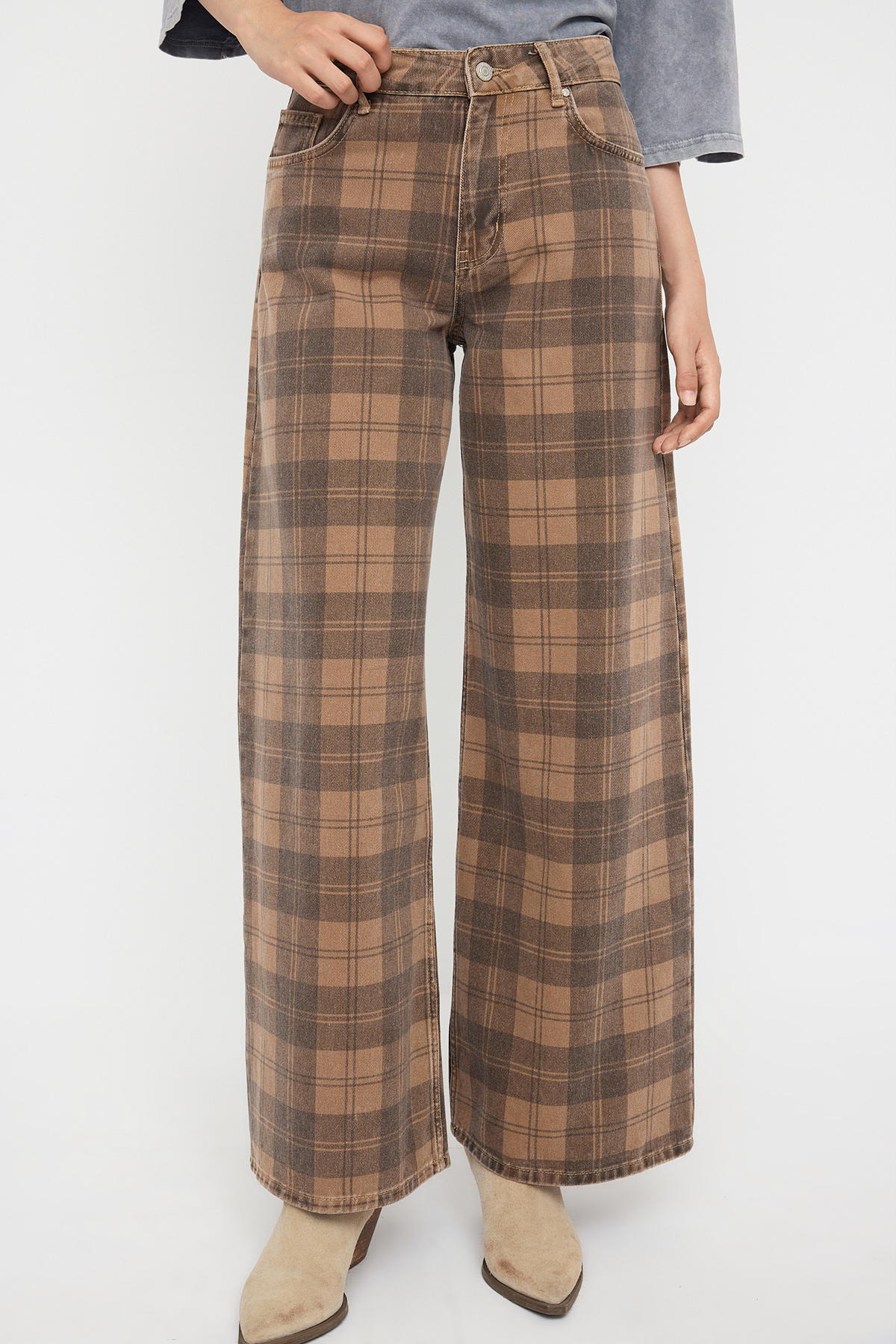 Trendyolmilla  Çok Renkli Normal Bel Ekose Desenli Wide Leg Geniş Paça %100 Pamuk Non-Stretch Jeans TWOAW26JE00024 - Görsel 4