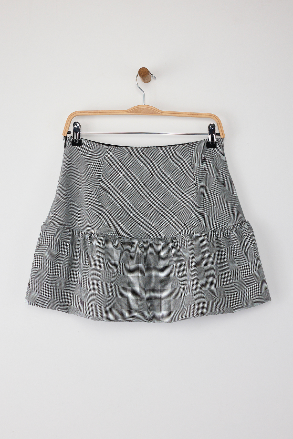 Trendyolmilla  Teen Gri Ekoseli Balon Kalıp Şort Etek Şort & Bermuda TWOAW26SR00013 - Görsel 8