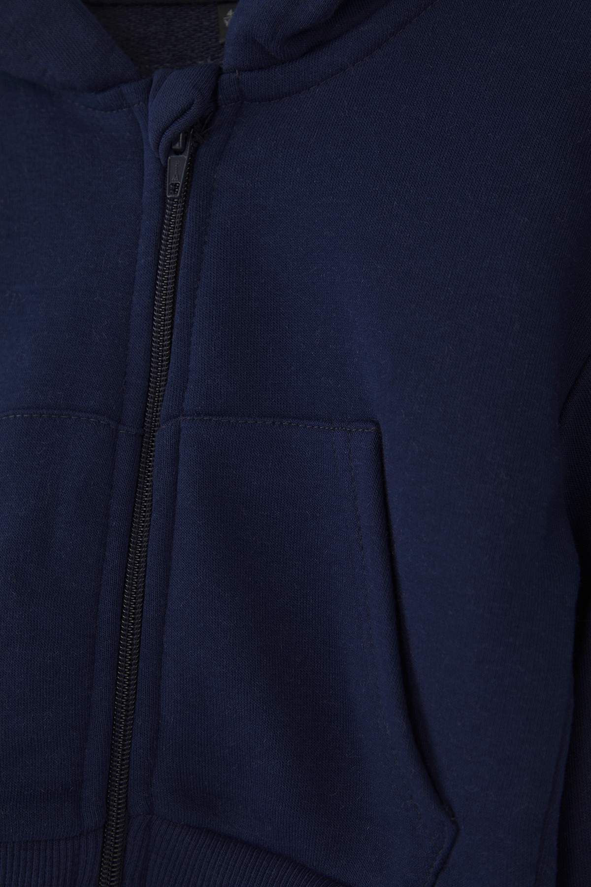 Trendyolmilla  Lacivert Pamuklu Crop Fit Düz/Basic Kapüşonlu Oversize Örme Kız Çocuk Hırka TKDAW26HI00001 - Görsel 3