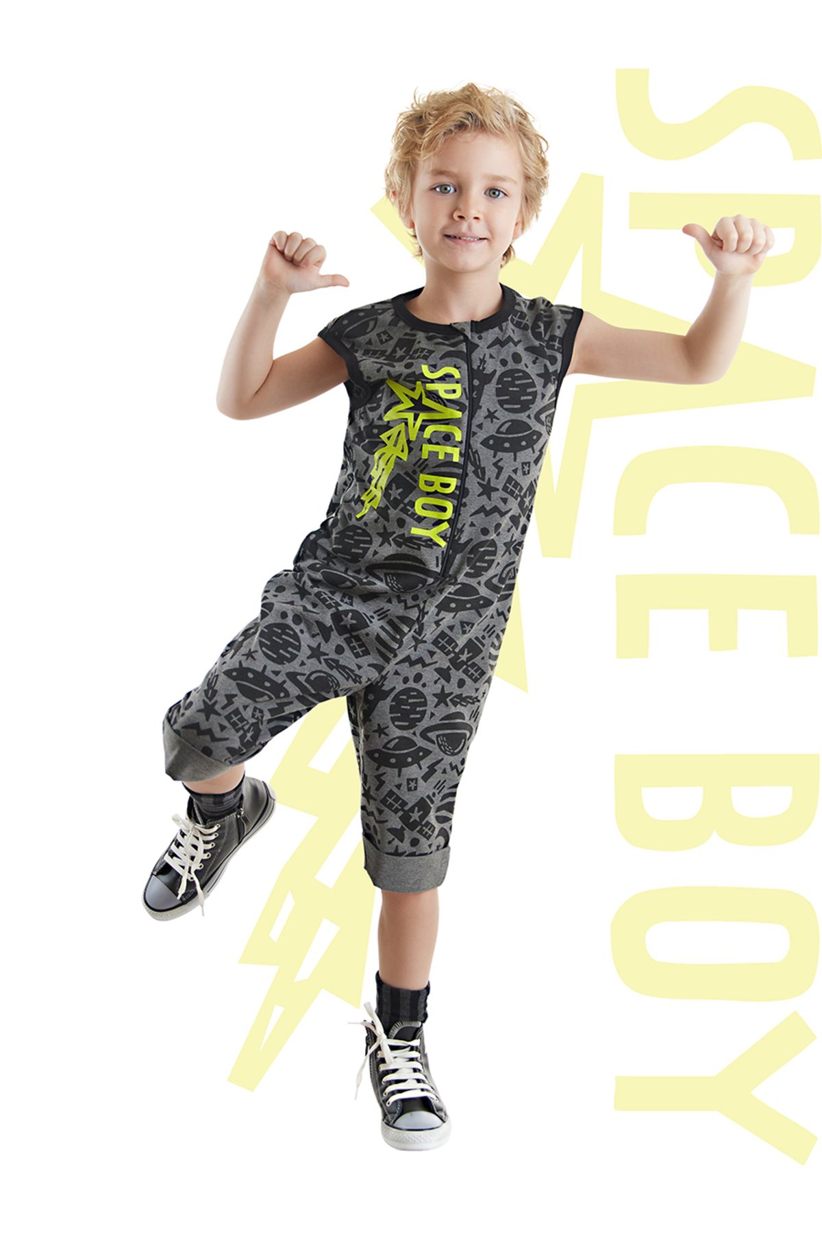 Denokids-Grauer Overall für Jungen mit Weltraumrakete 1