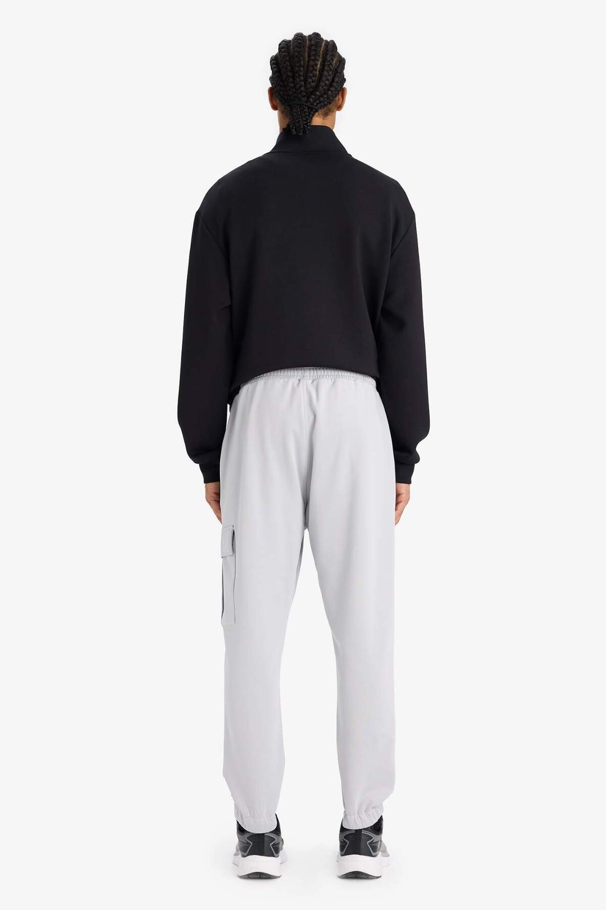 DeFacto-Defactofit Sports Jogger Sweatpants Standard Fit Three Pockets Lace-Up Waist Elastic Leg D3741Ax24Wn 6