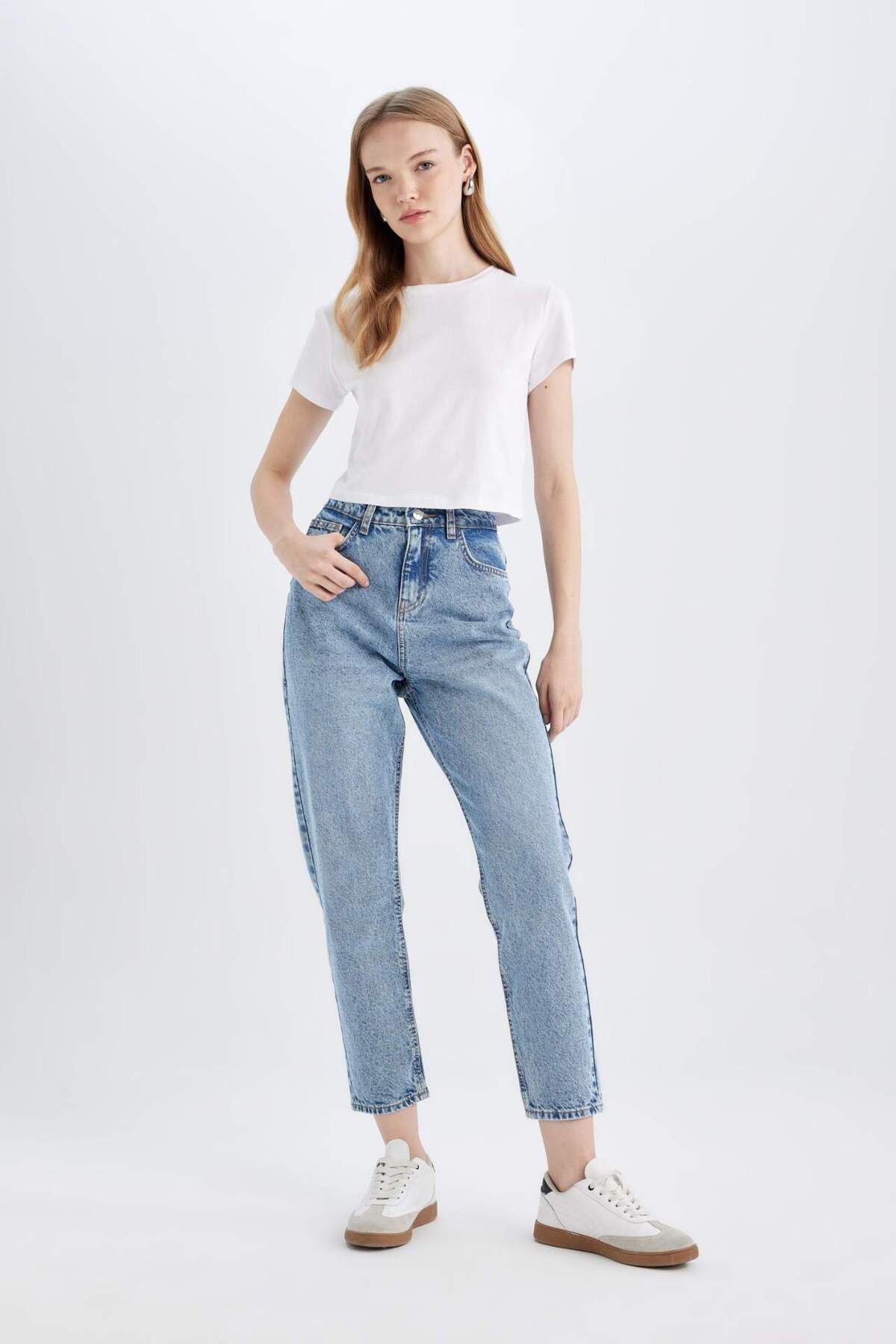 DeFacto-Lina Mom Fit High Waist Ankle Length Jeans Waschbare Hose C7618AX24WN 2