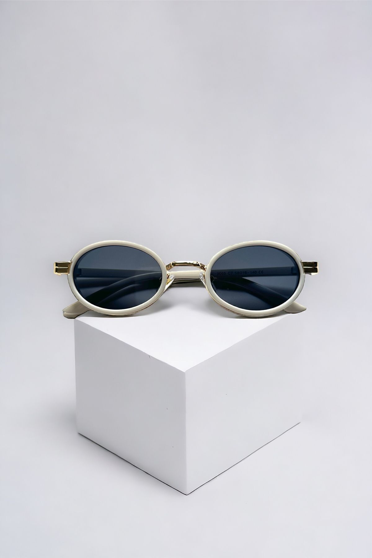 REN EYEWEAR Dina Round Güneş Gözlüğü Unisex Beyaz Oval Çerçeveli / görsel 3