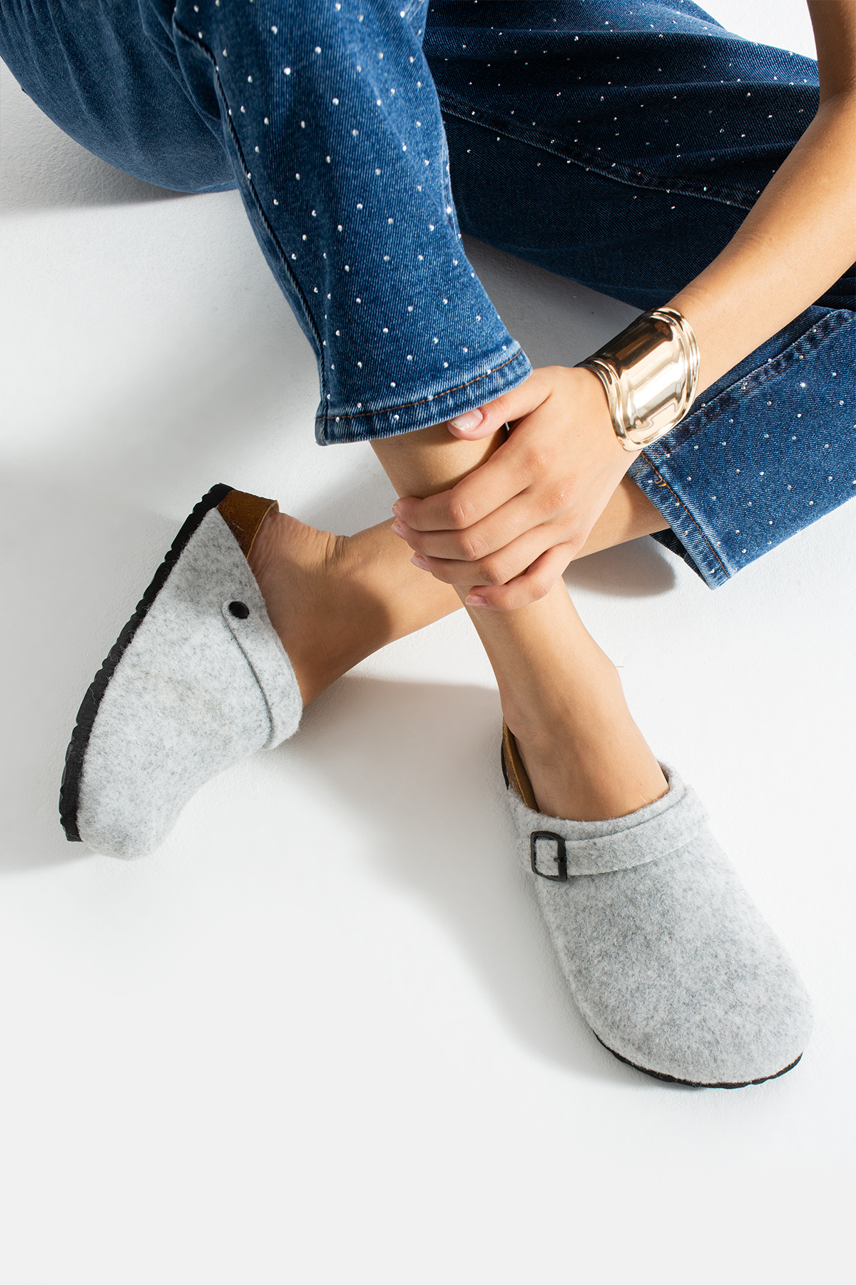  دمپایی خانگی زنانه نمدی وارداتی