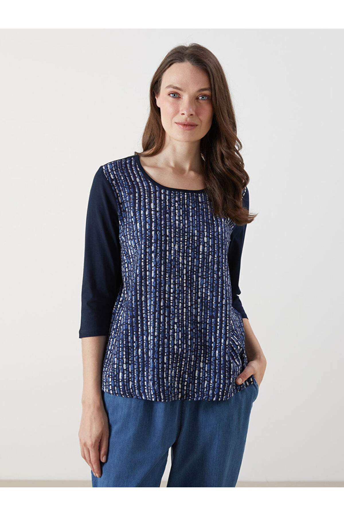 LC Waikiki-Create Your Style from Uzg Store |   Crew Neck Patterned Blouse 1