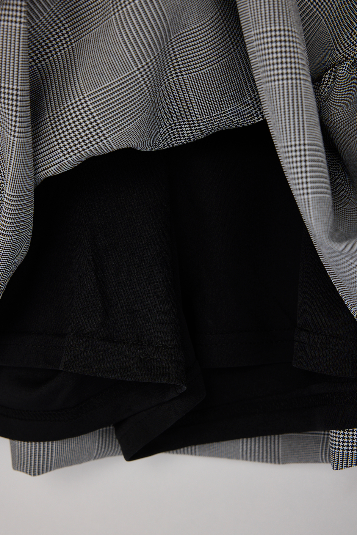 Trendyolmilla  Teen Gri Ekoseli Balon Kalıp Şort Etek Şort & Bermuda TWOAW26SR00013 - Görsel 7