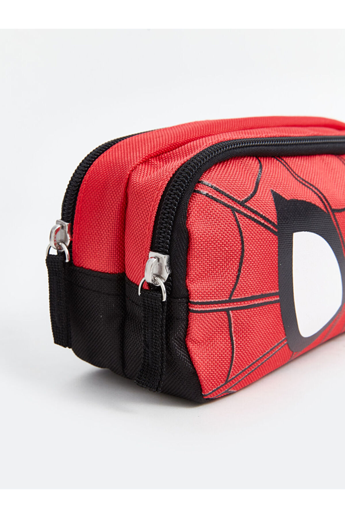 LC Waikiki-Sparkling Selections from Shining Store |   Spider-Man Printed Boy's Pencil Case 3