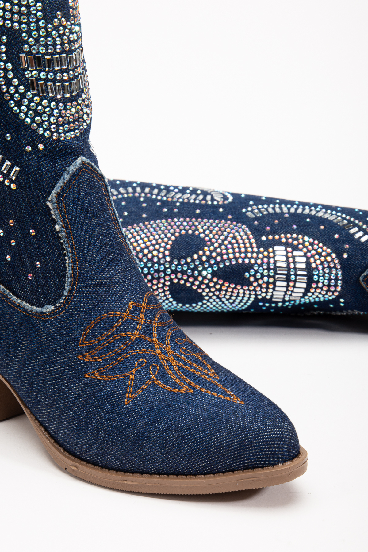 MS SUGAR SHOES  Kadın Denim Kovboy Çizme Taş İşlemeli Kurukafa Desenli Fırfırlı Kot Çizme - Görsel 2