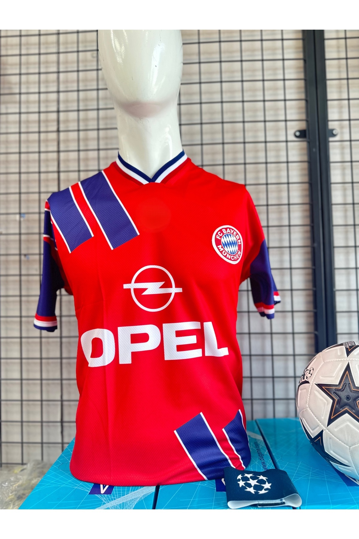 HERMANOS CONCEPT Retro Münih forması