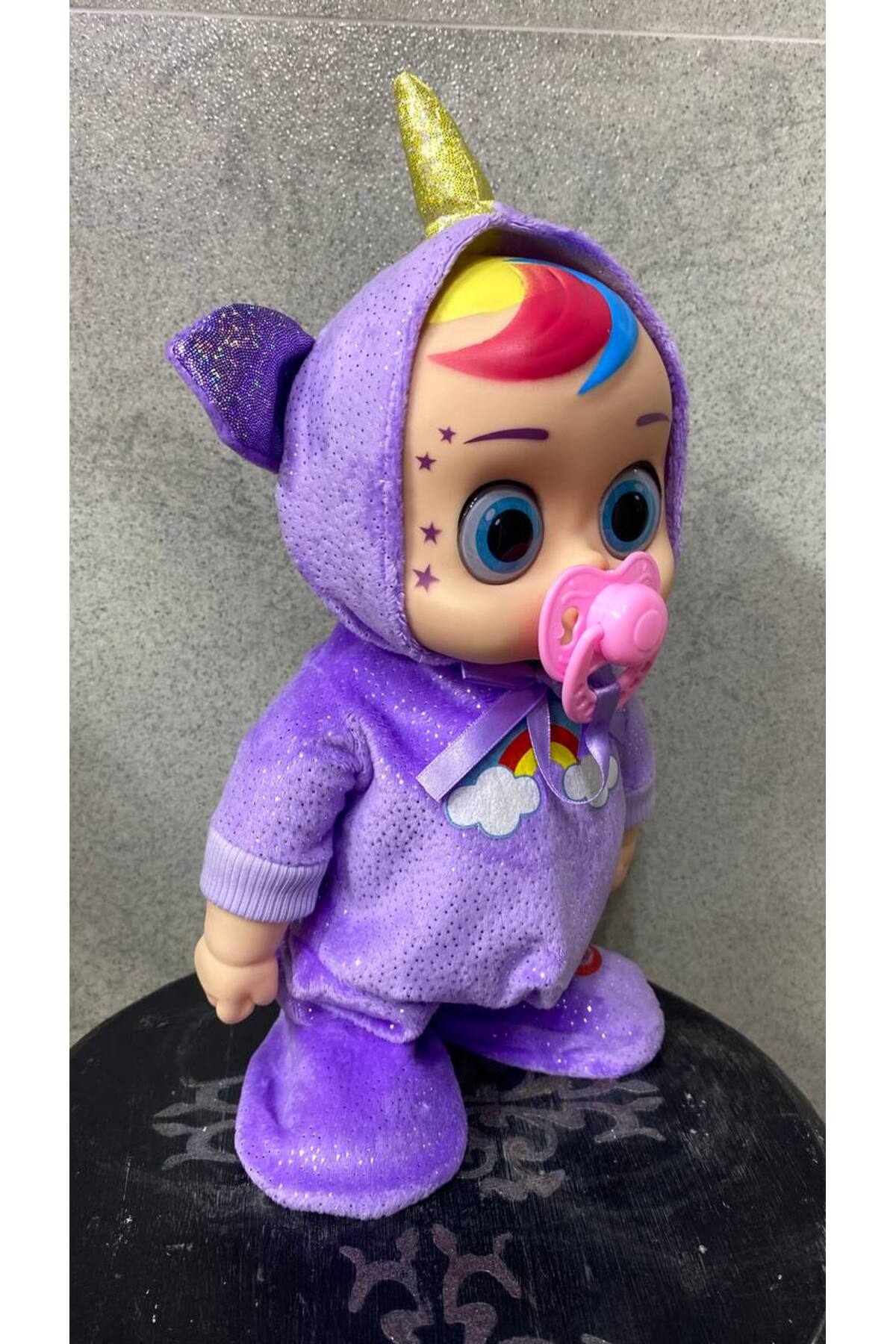 Magicway Yürüyen ve Dans Eden Oyuncak CryBabyy Emzikli Müzikli Pilli Emziği Çıkarınca Ağlayan Peluş Bebek fotoğrafı 2 (önizleme)