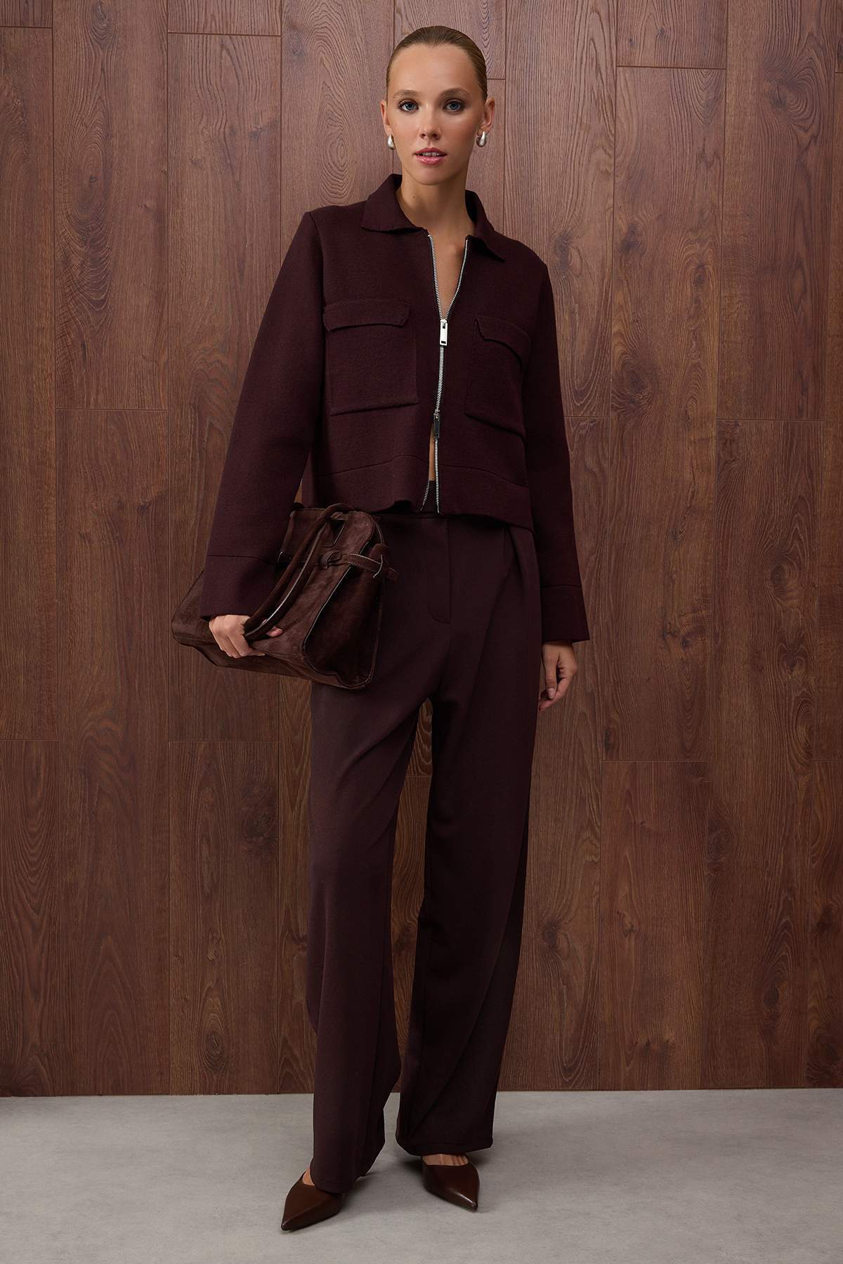 Trendyolmilla  Özel Koleksiyon Kahverengi Pamuk Karışımlı Polo Yaka Cep Detaylı Triko Hırka TWOAW26HI00180 - Görsel 2