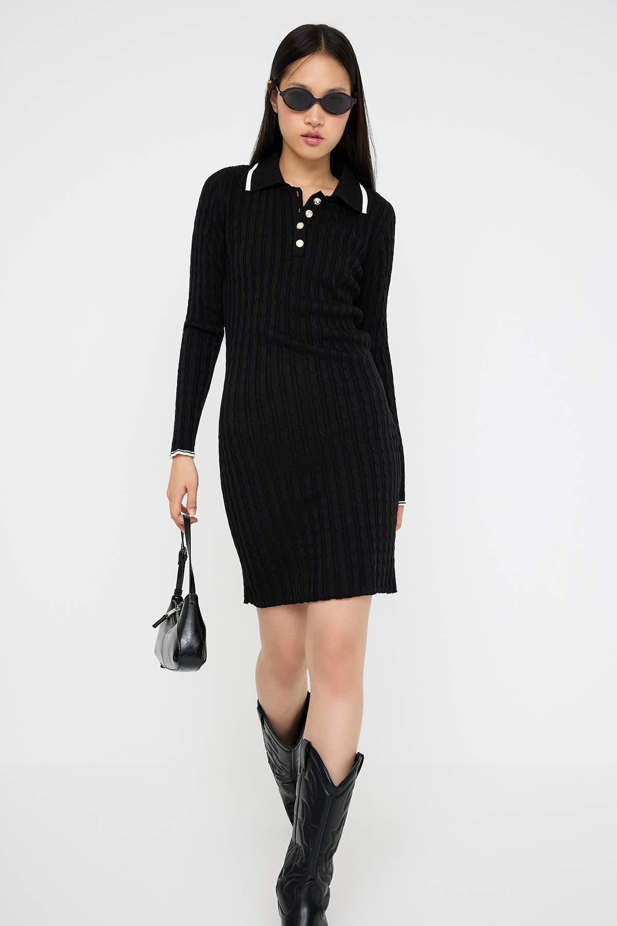 Trendyolmilla Teen Siyah Bodycone Polo Yaka Mini Triko Düz Mini Elbise TWOAW26EL00053