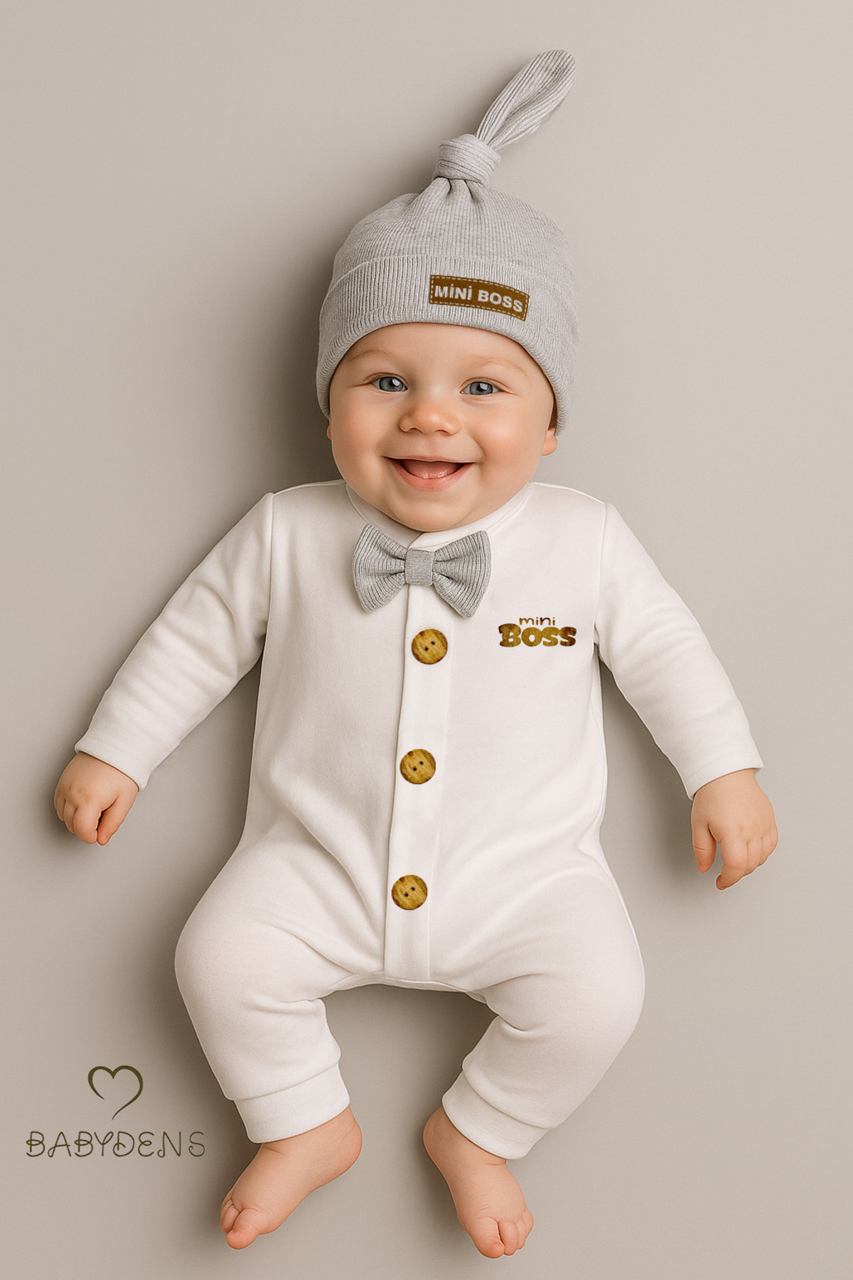 BABYDEN'S Minik Patron Erkek Bebek Düğmeli Tulum ve Bere Seti – Papyonlu,Manşetli Paça, %100 Pamuk Bebek Tulum fotoğrafı 5 (önizleme)