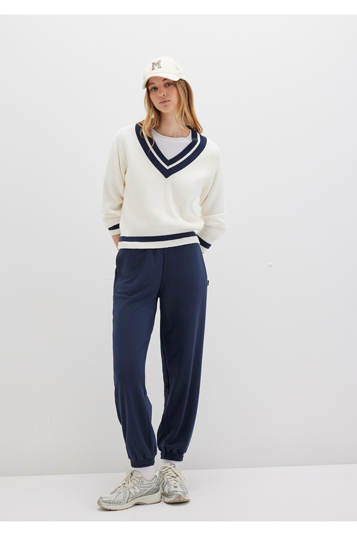 Mavi-1600903 -34665 Model Bleumarin Pantaloni de sport de bază 2