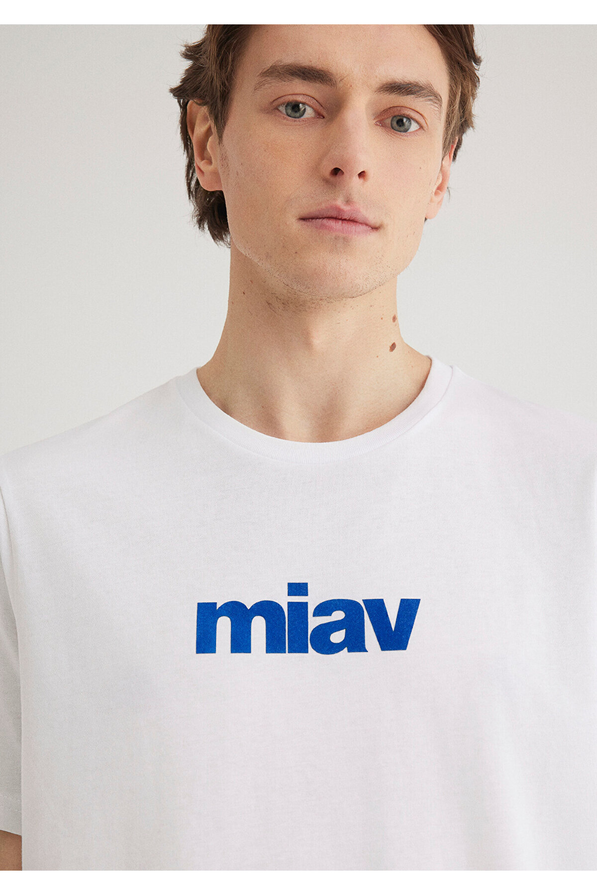 Mavi-Biała koszulka z nadrukiem Miav o regularnym kroju / normalnym kroju 067153-620 6