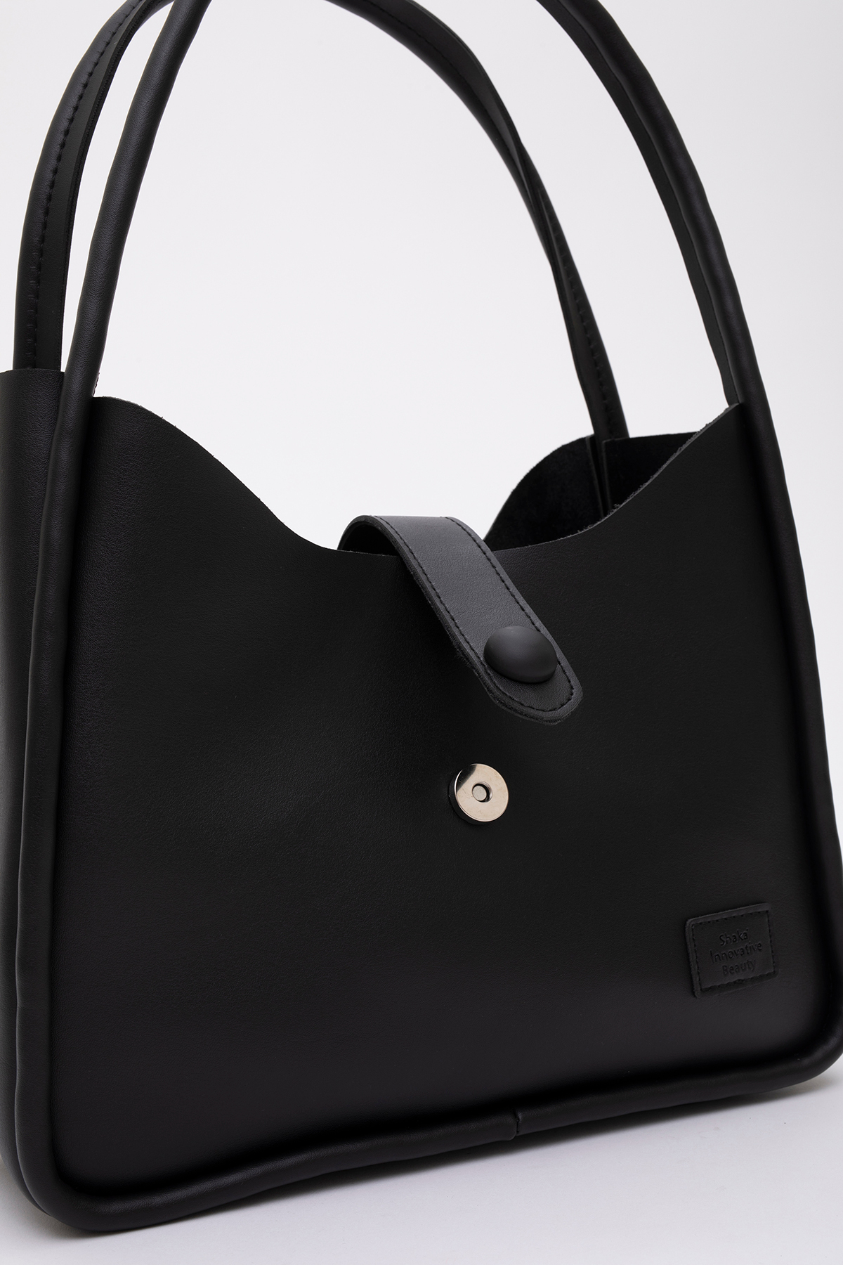 Shaka Siyah Shk79 Deri Düğme Detaylı Çıtçıtlı Makyaj Çantalı Kol ve Omuz Çantası fotoğrafı 5 (önizleme)