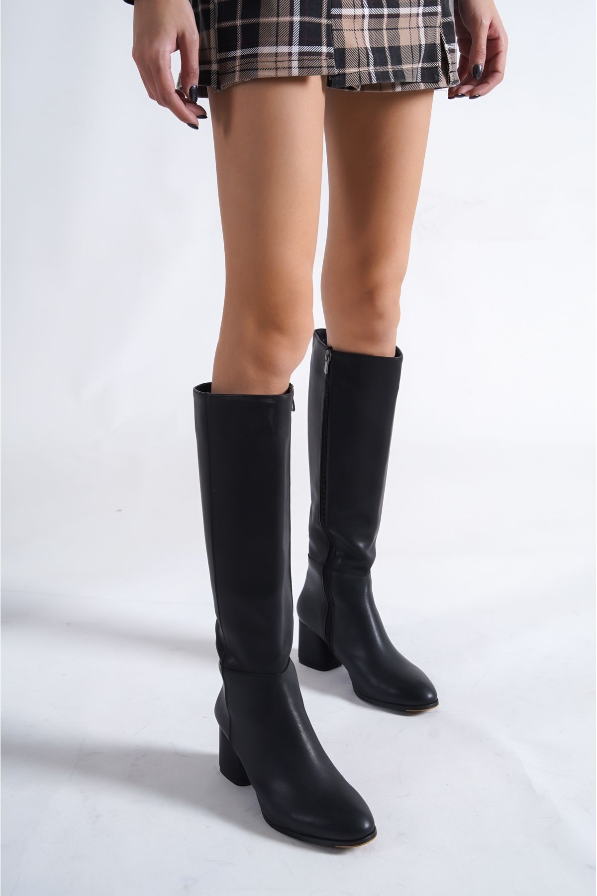 Capone Outfitters-Dámské kozačky na podpatku na oválné špičce na zip 7