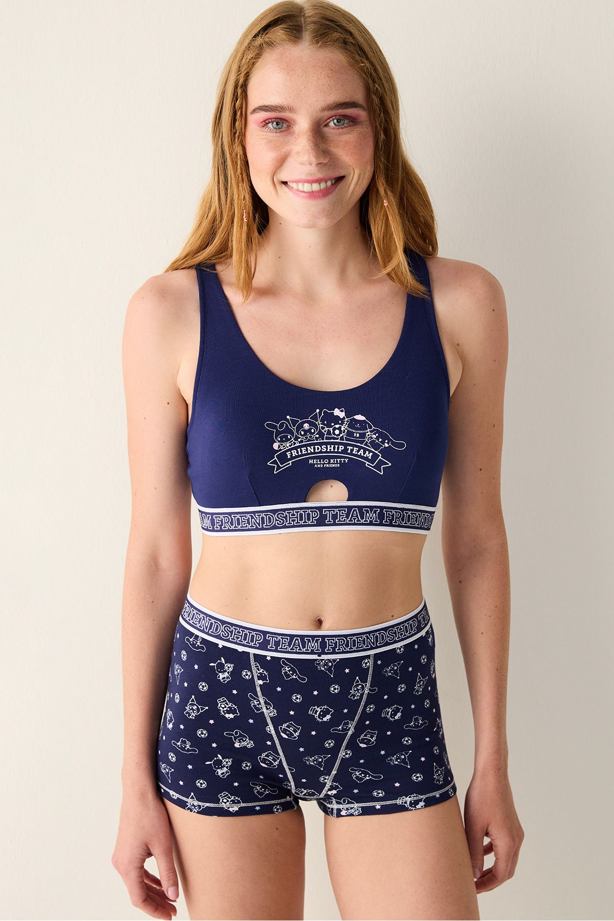 Penti-Abnehmbares, gepolstertes marineblaues Oberteil – Sanrio-Kollektion 1