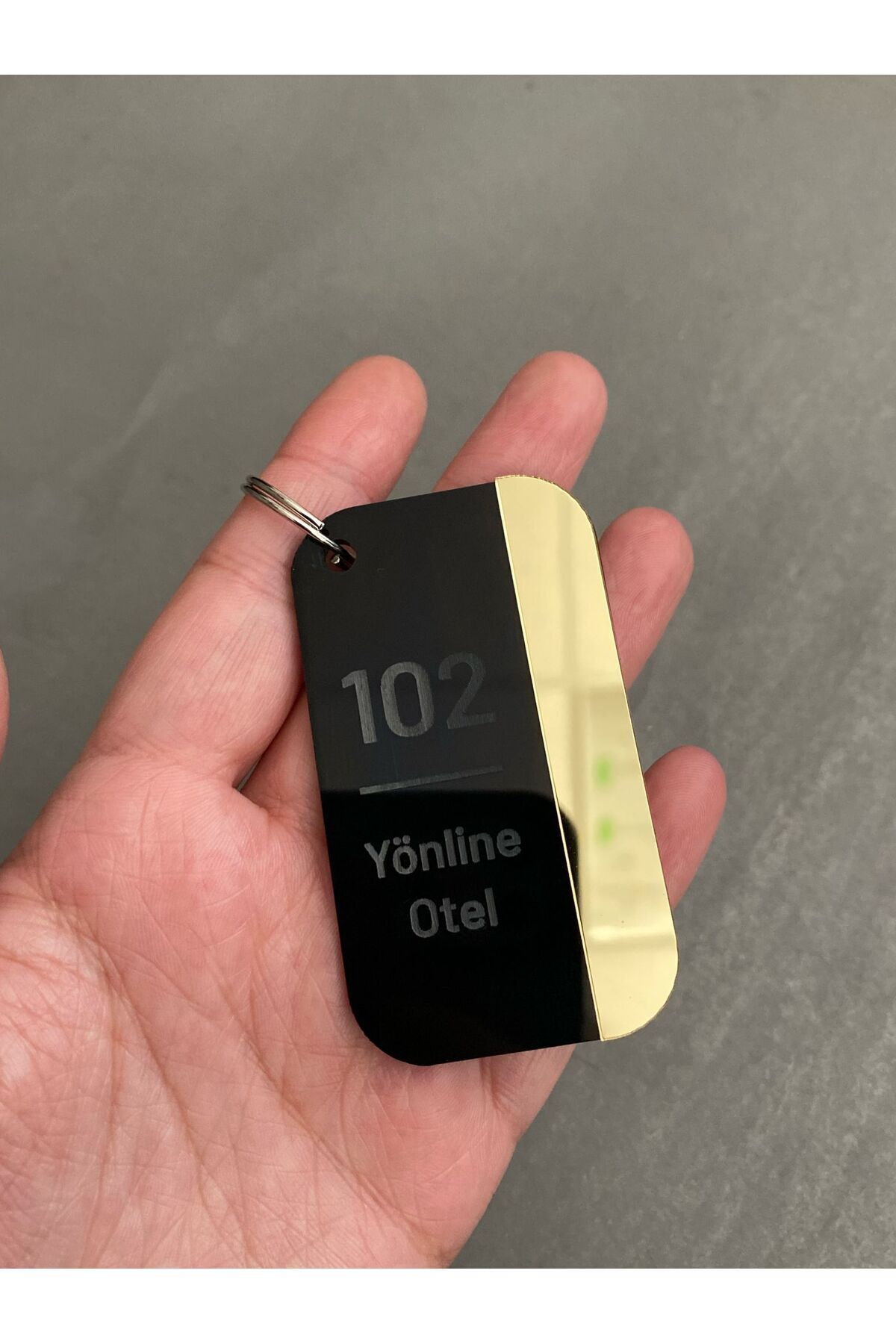 Yönline-Black & Gold Hotel Keychain–Customizable Suitable for Facility Name, Room Number Printing 4.5X9 1
