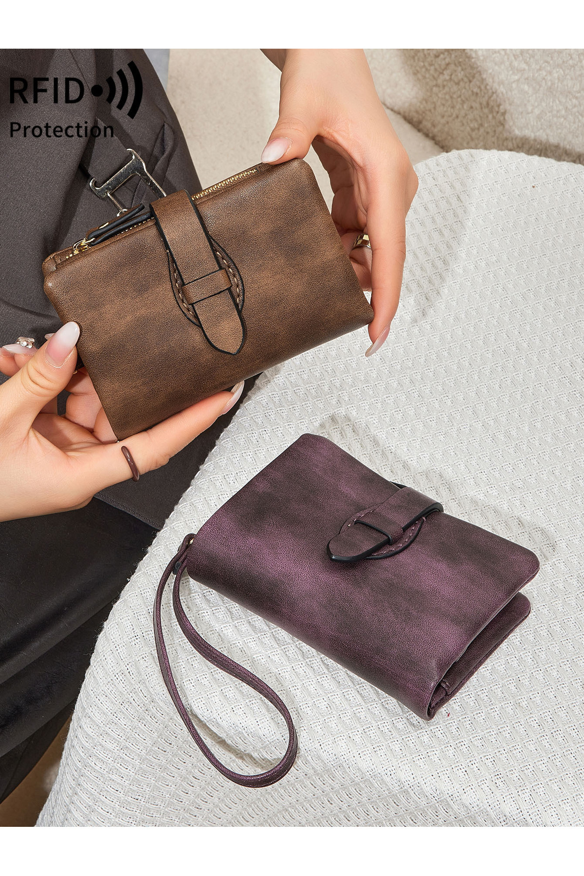 Small handy women's purse with new design soft texture bracelet