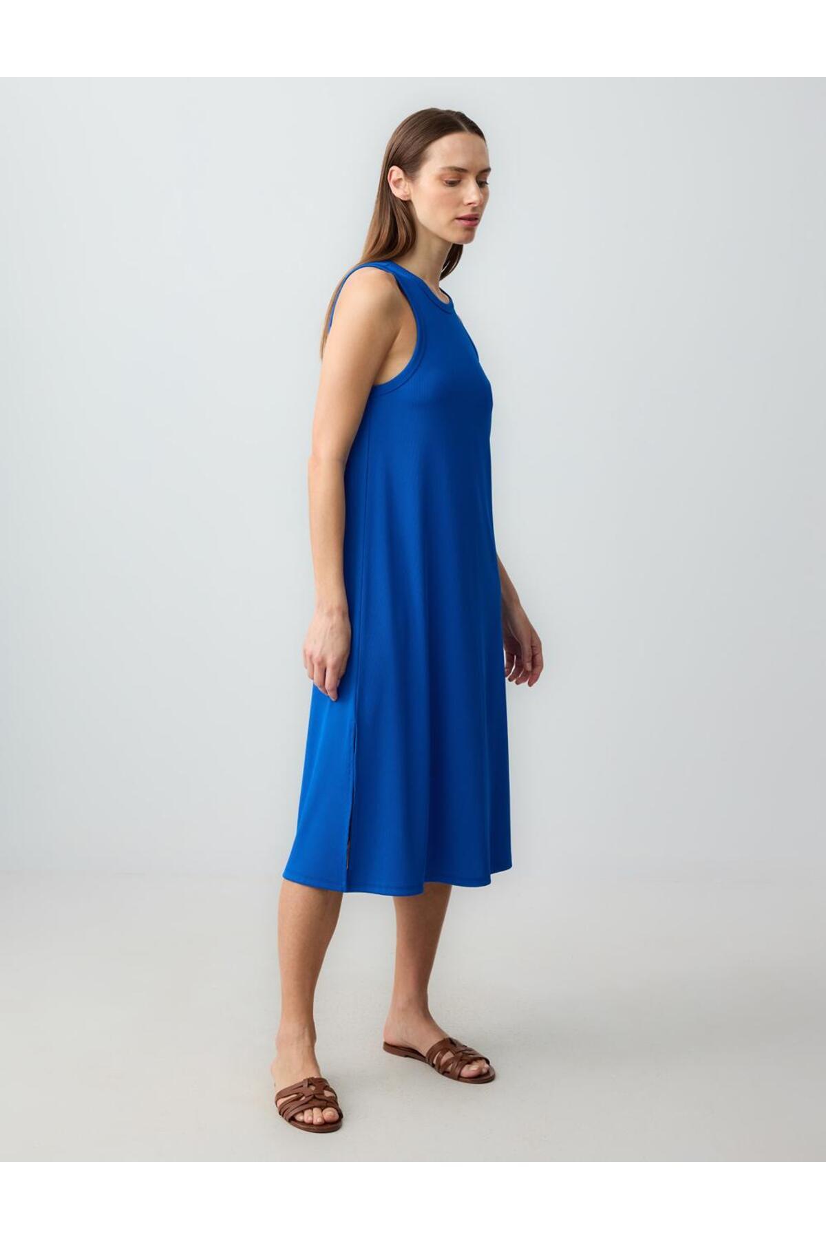 Jimmy Key-Cobalt Relaxed Fit Sleeveless Crew Neck Knitted Midi Dress 4