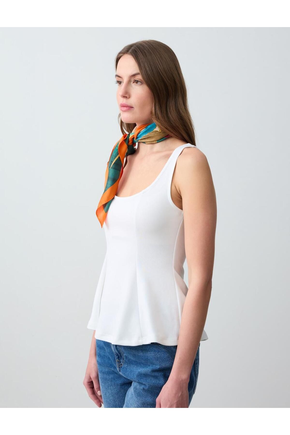 Jimmy Key-White Slim Fit U Neck Sleeveless Modal Knitted Undershirt 3