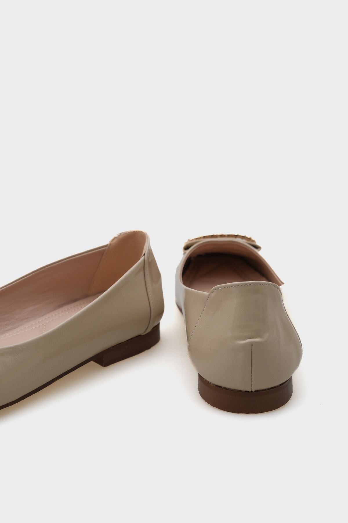 Capone Outfitters-Adel Blunt Toe Stone Schnalle Damen Babet 5
