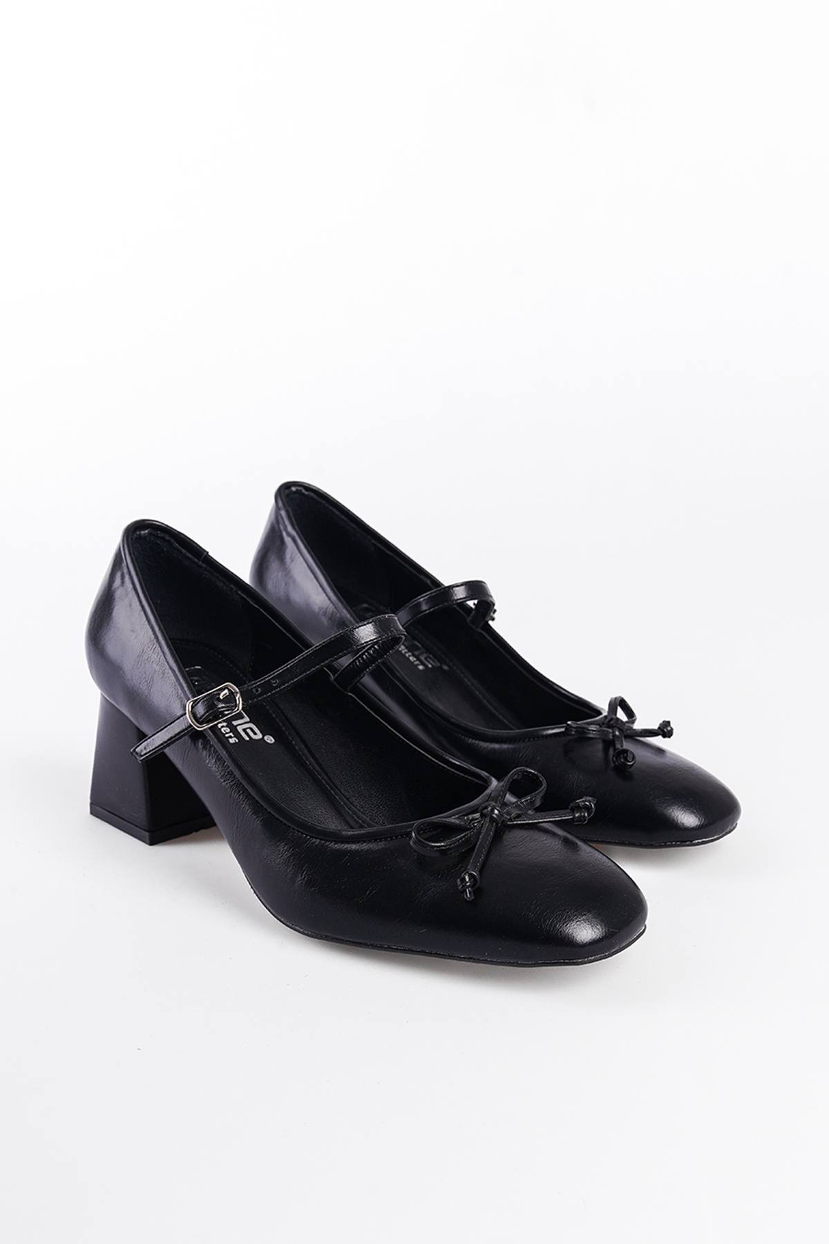 Capone Outfitters-Damenschuhe mit mittelhohem Absatz – Riemchendesign 1
