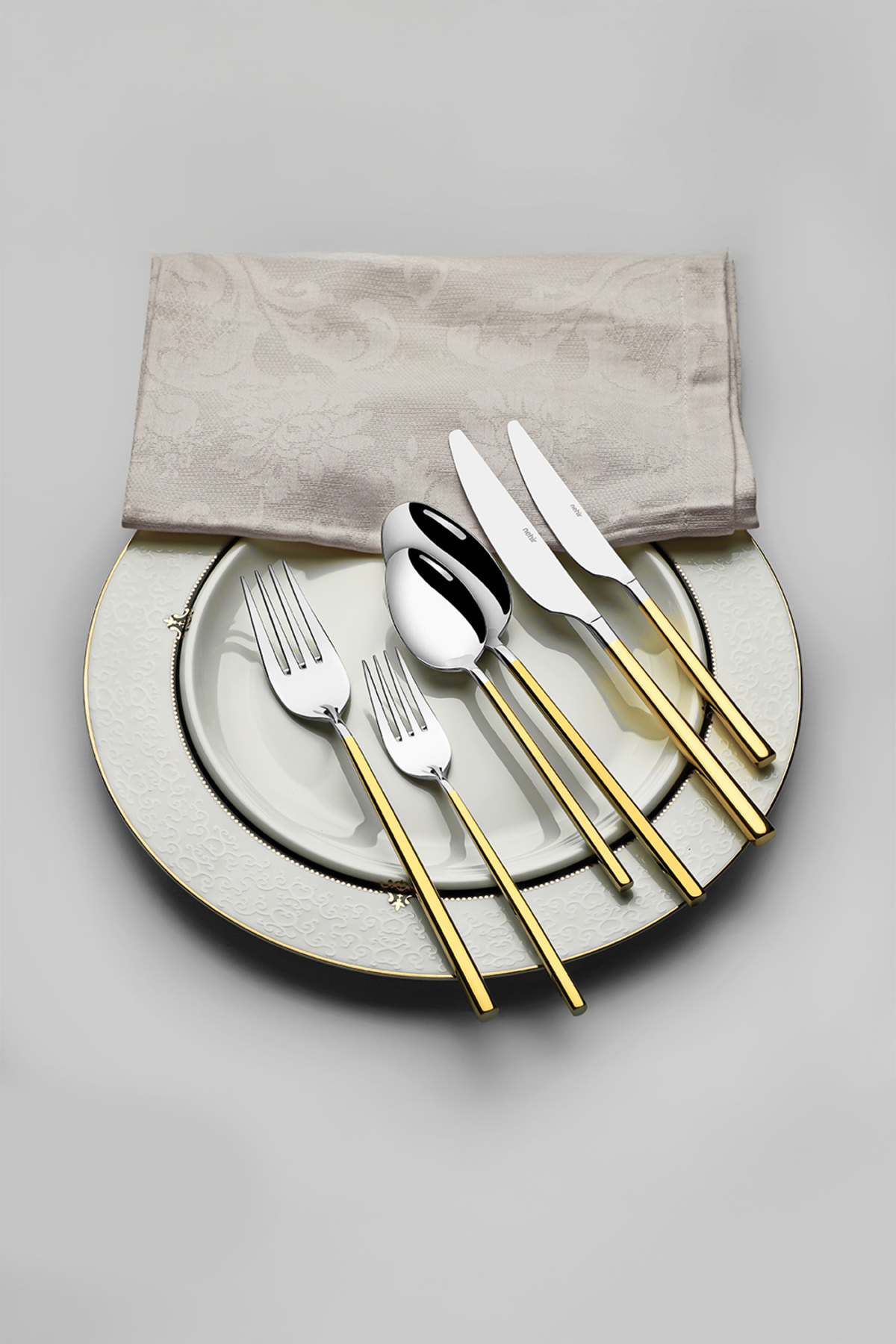 Nehir-Gloria Gold Satin 12-Person 84-Piece Leather Boxed Cutlery Set 1