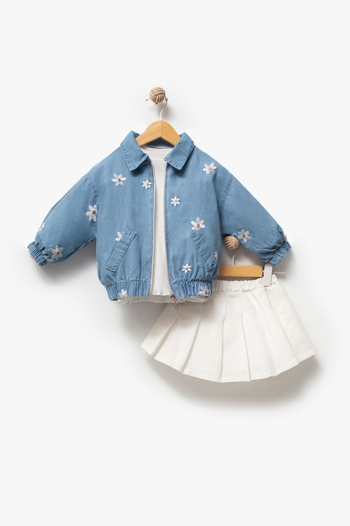 Jikko Baby Çiçek Nakışlı Ceketli Pile Etekli 3'lü Kız Çocuk Takımı 9077 fotoğrafı 4 (önizleme)