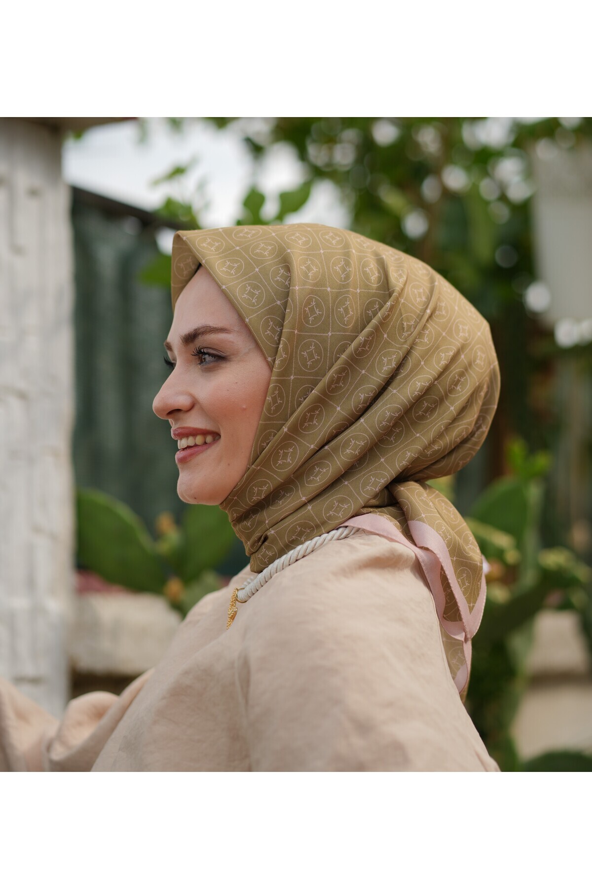MONOOR-كاردين نمط وشاح ناعم 1