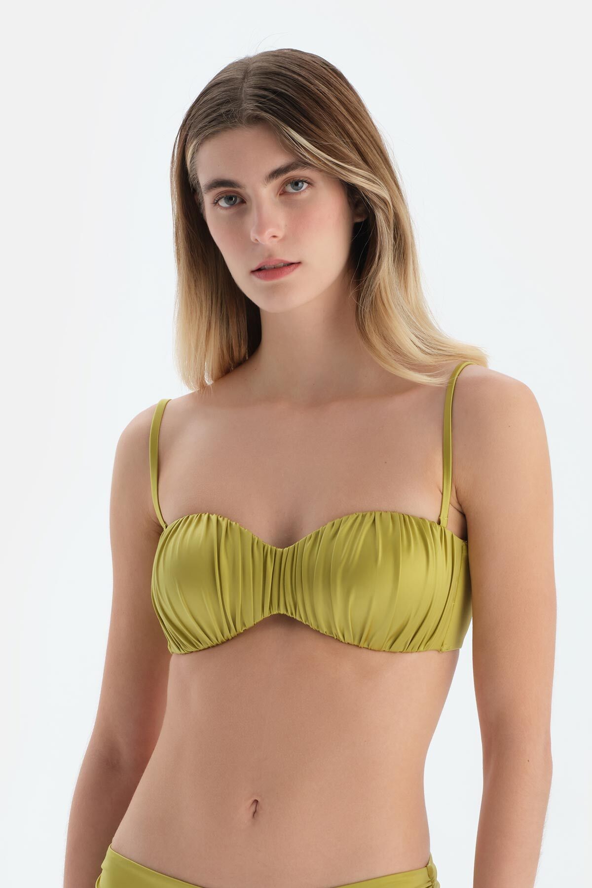 Dagi Fıstık Yeşili Straplez Bikini Üst