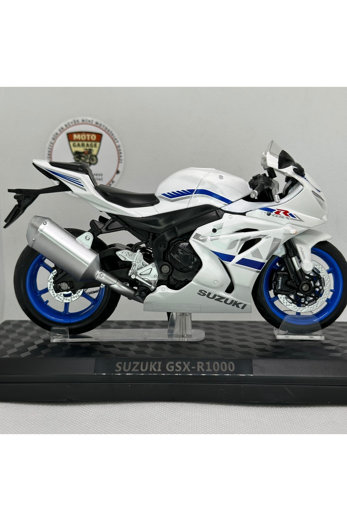 Resim Maisto Diecast Suzuki GSX-R1000 1:12 Diecast Motosiklet Model – Lisanslı Maisto Metal Maket & Koleksiyon (Beyaz) 