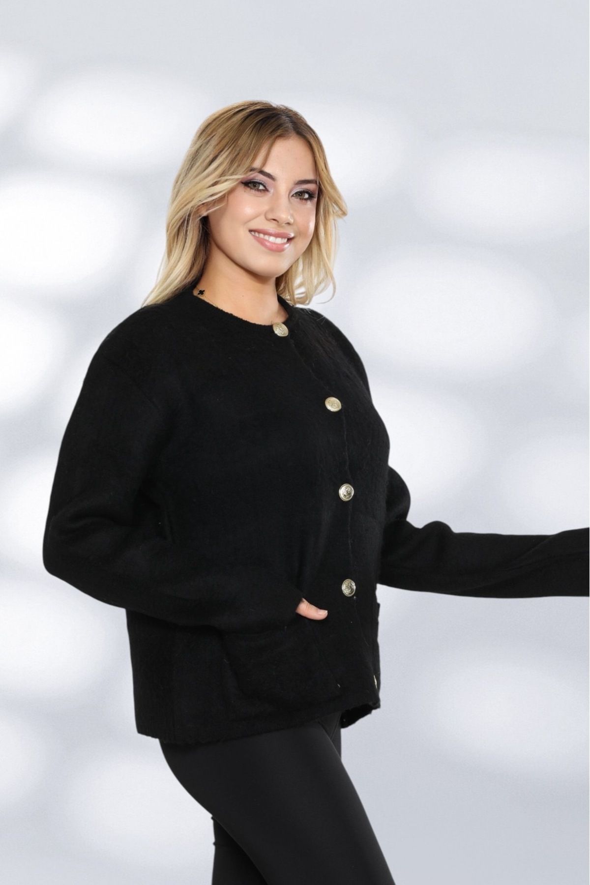 NEWCO-Stylish Knitwear Cardigan Model with Comfortable Fit Pockets and Large Button Detail Suitable for Daily Use 3