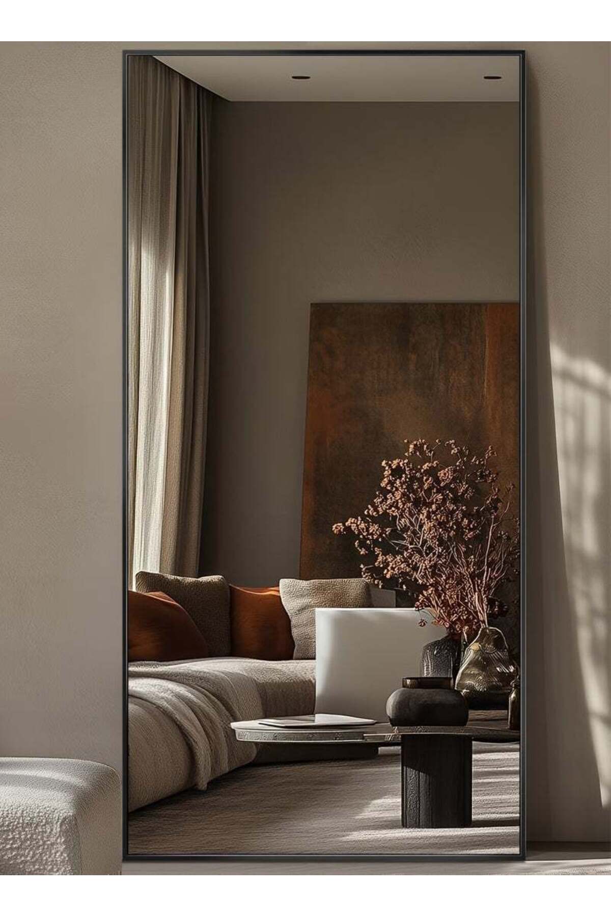 مرآة أرضية كبيرة بإطار معدني أسود، تصميم عصري وأني...