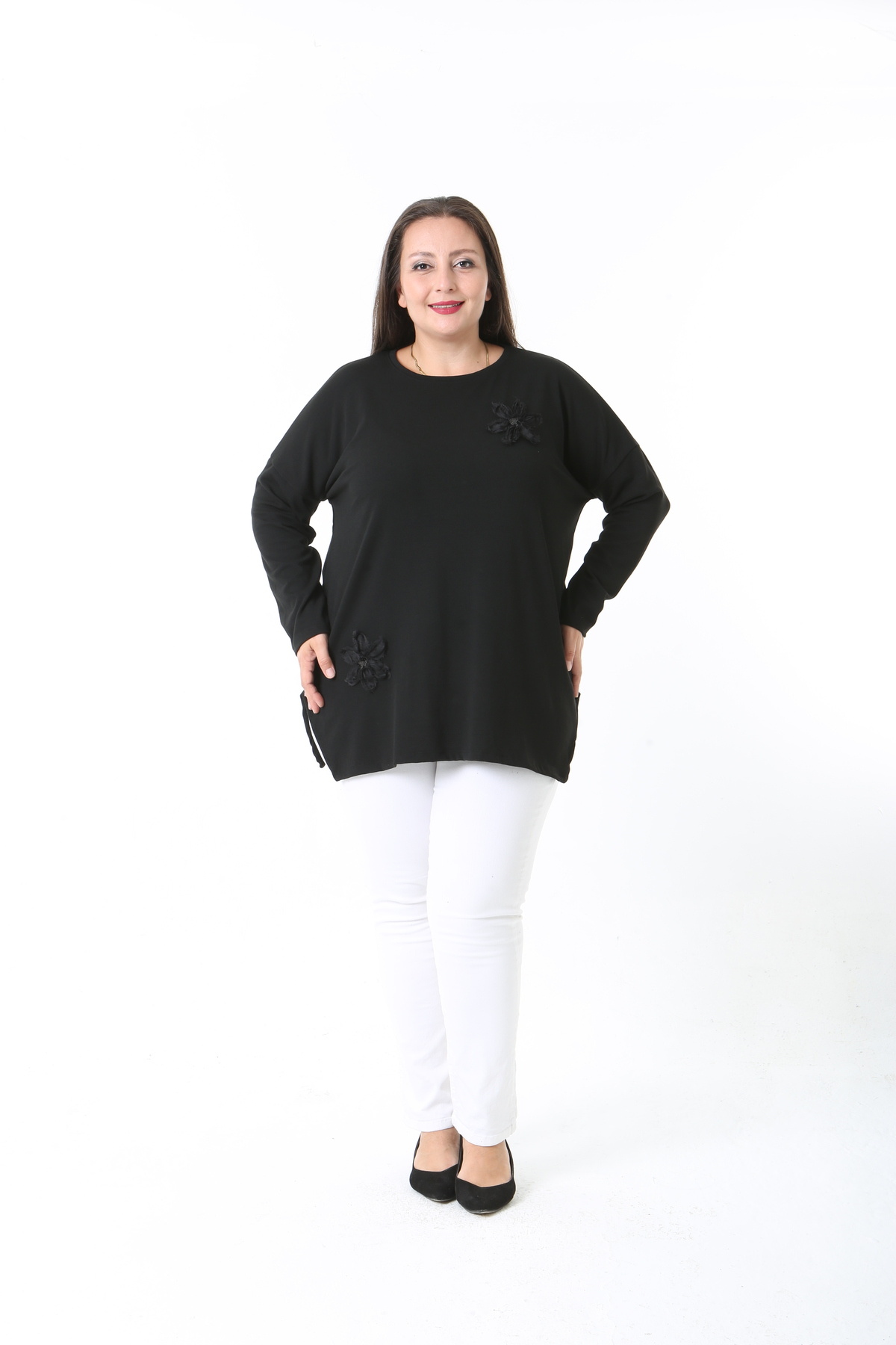 XL Modam çiçek detaylı siyah likralı viskon büyük beden tunik